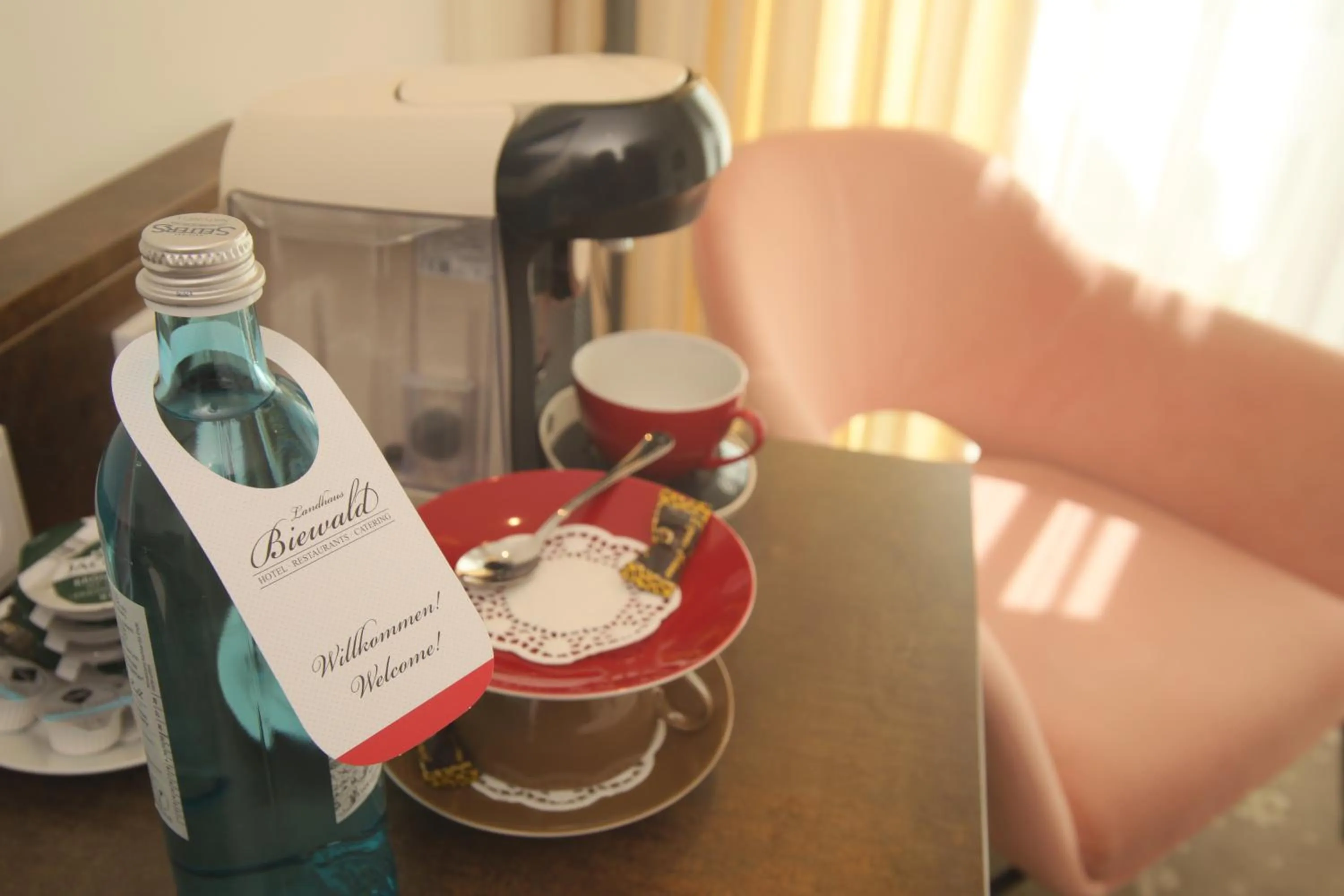 Coffee/tea facilities in Romantik Hotel Landhaus Biewald