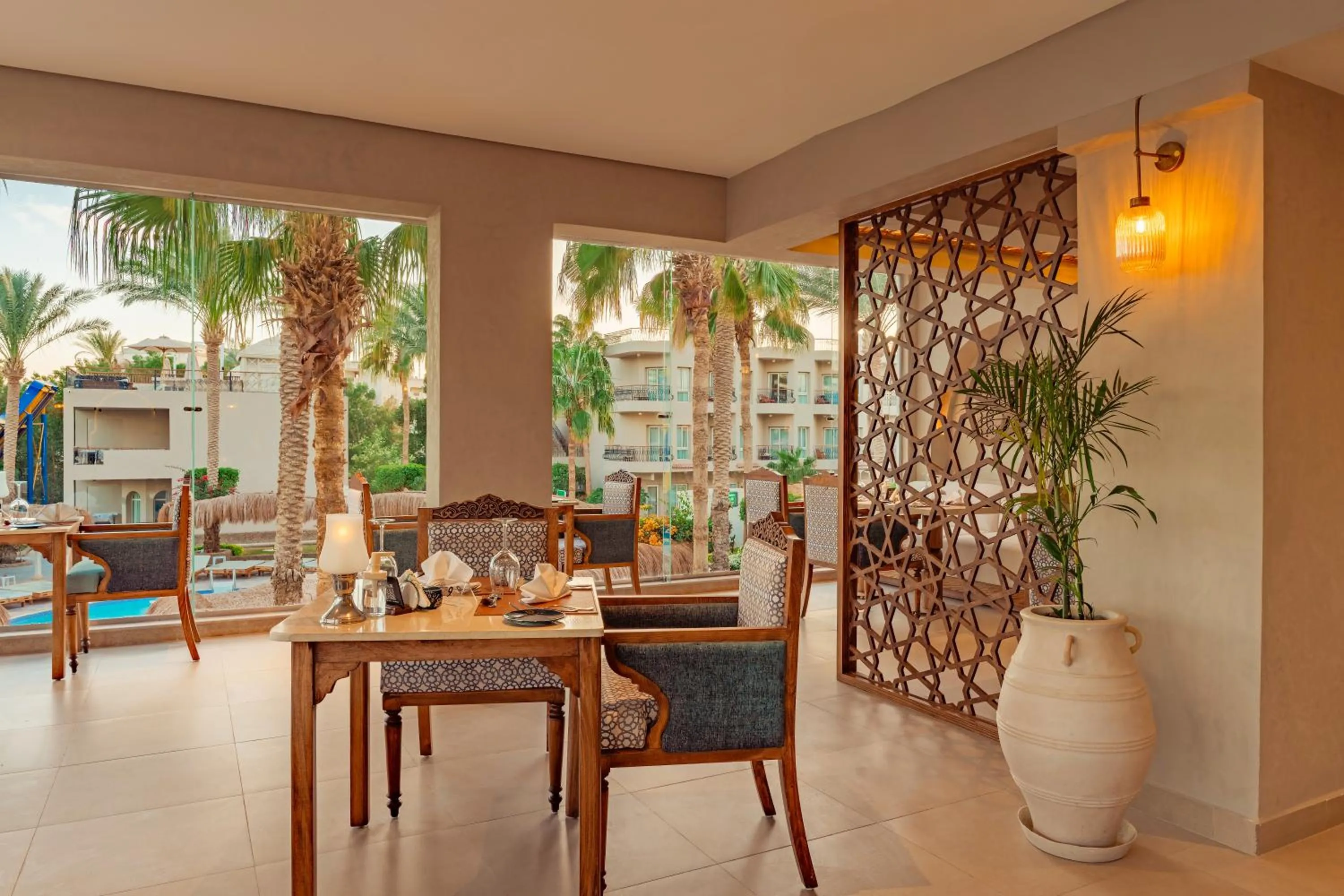 Restaurant/places to eat in Sunrise Aqua Joy Resort