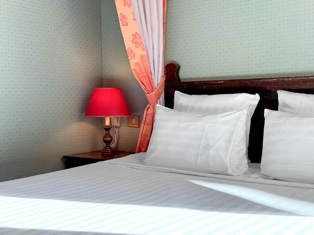 Classic Double Room in Hotel de la Bretonnerie Classic Double Room in Hotel de la Bretonnerie