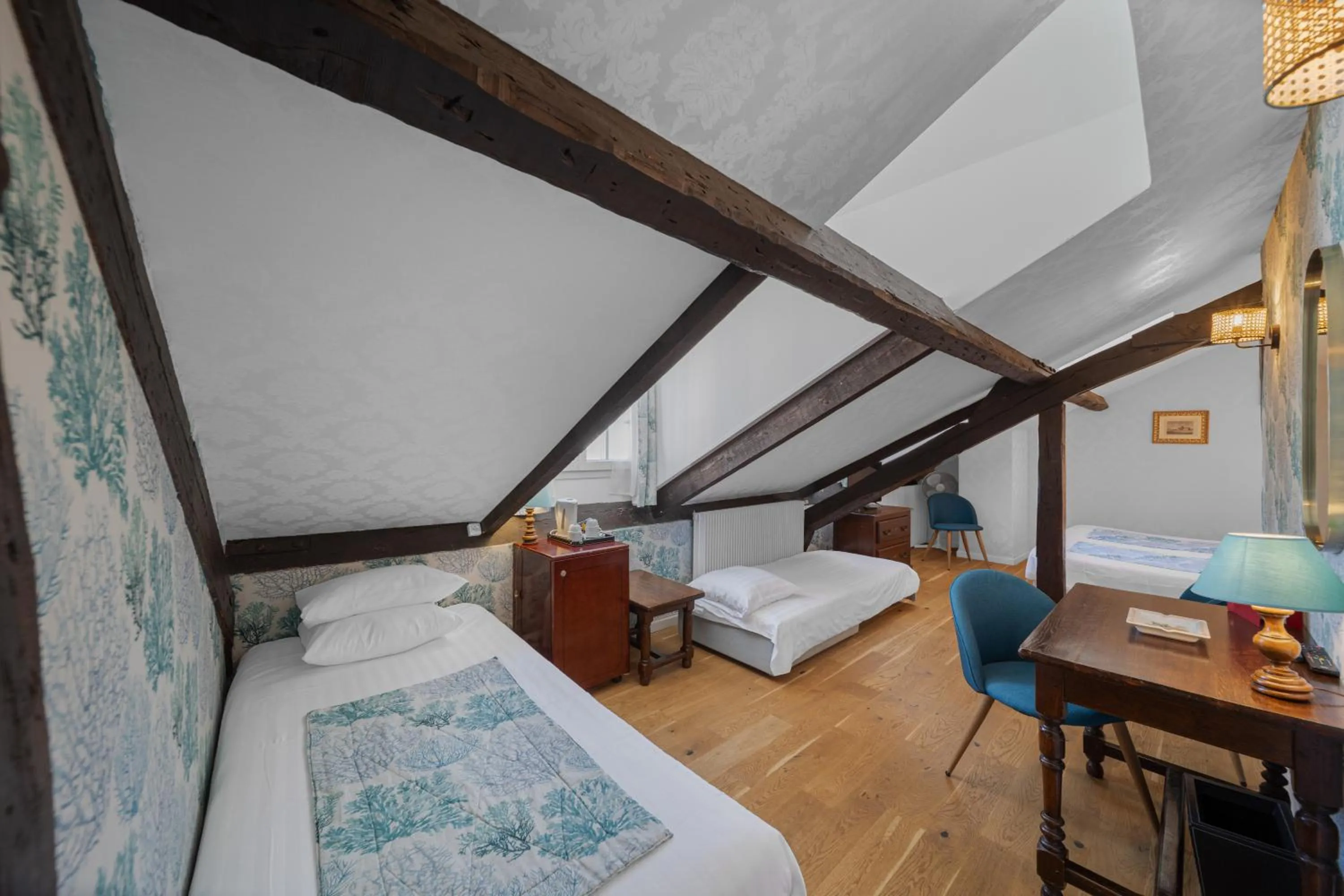 Bedroom, Bed in Hotel de la Bretonnerie