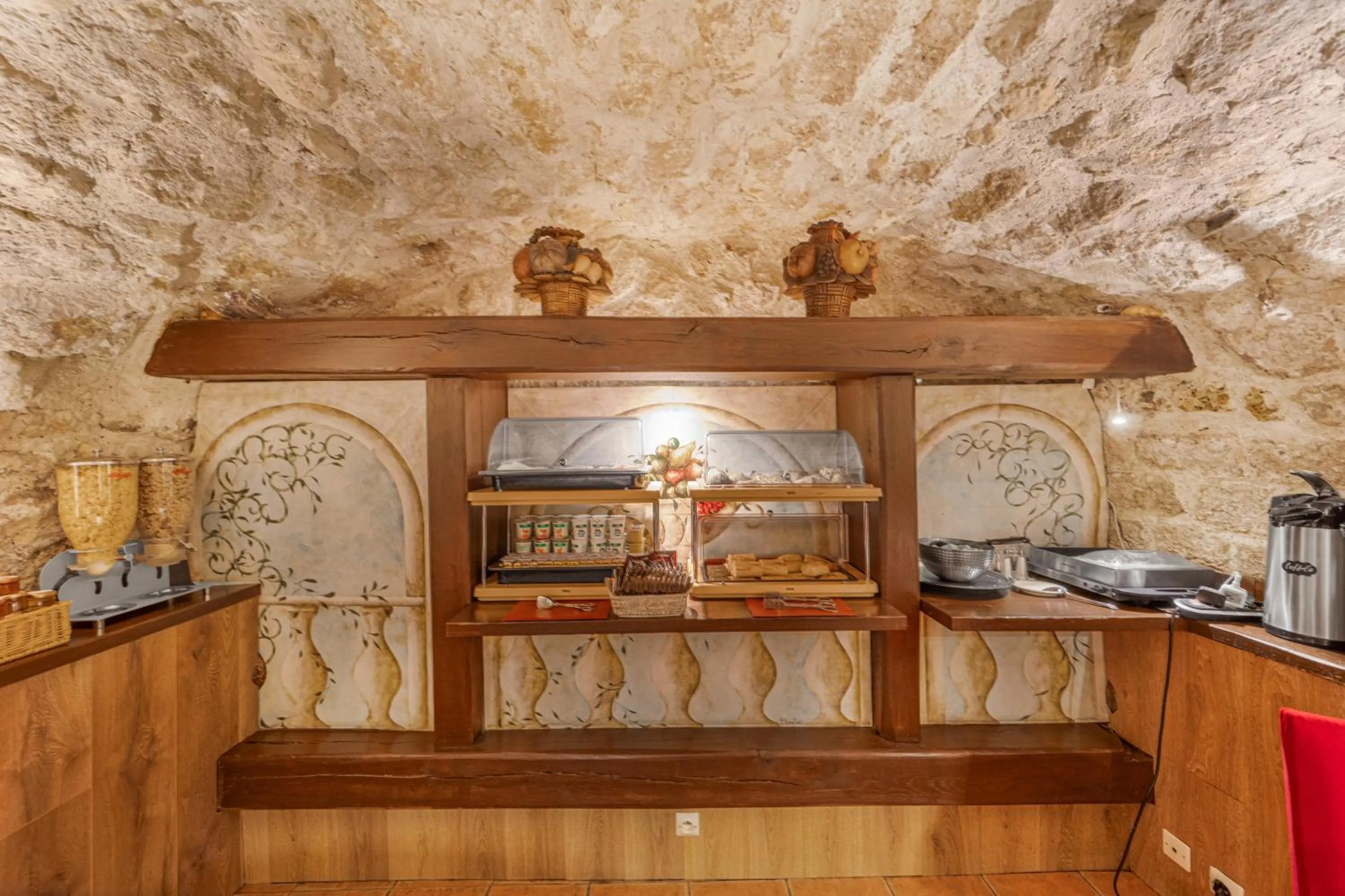 Breakfast in Hotel de la Bretonnerie