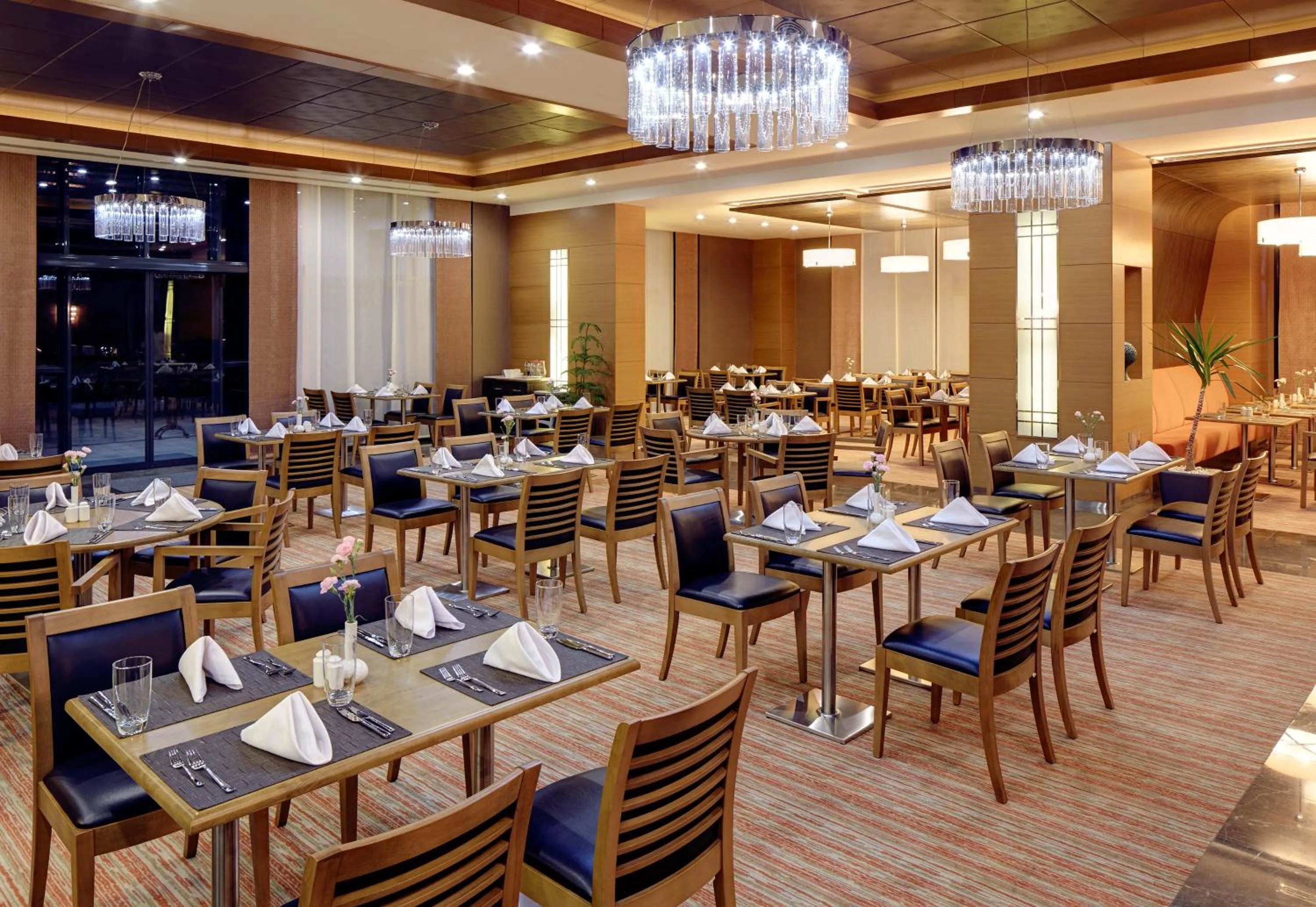Restaurant/places to eat in Mercure Istanbul Altunizade