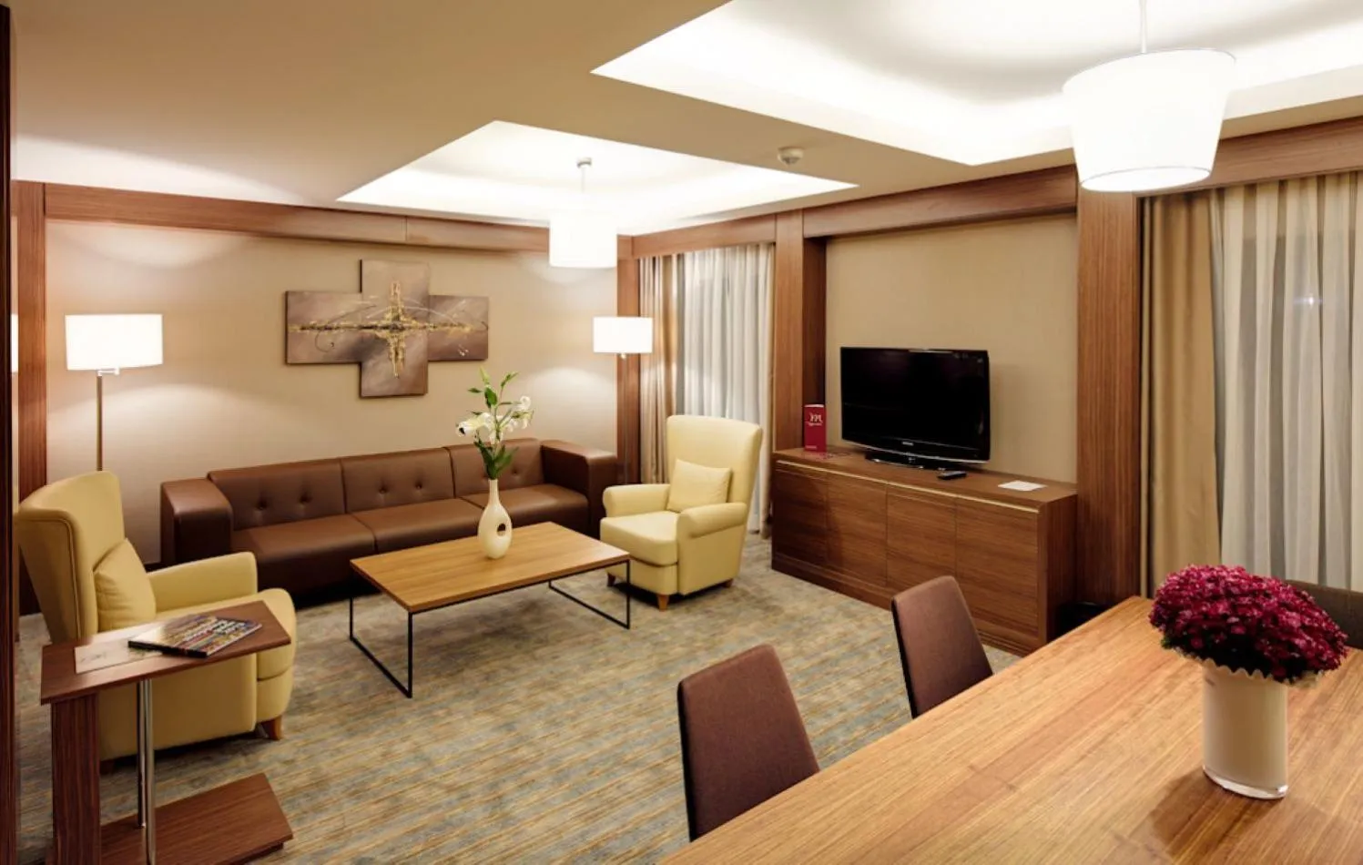 Communal lounge/ TV room in Mercure Istanbul Altunizade