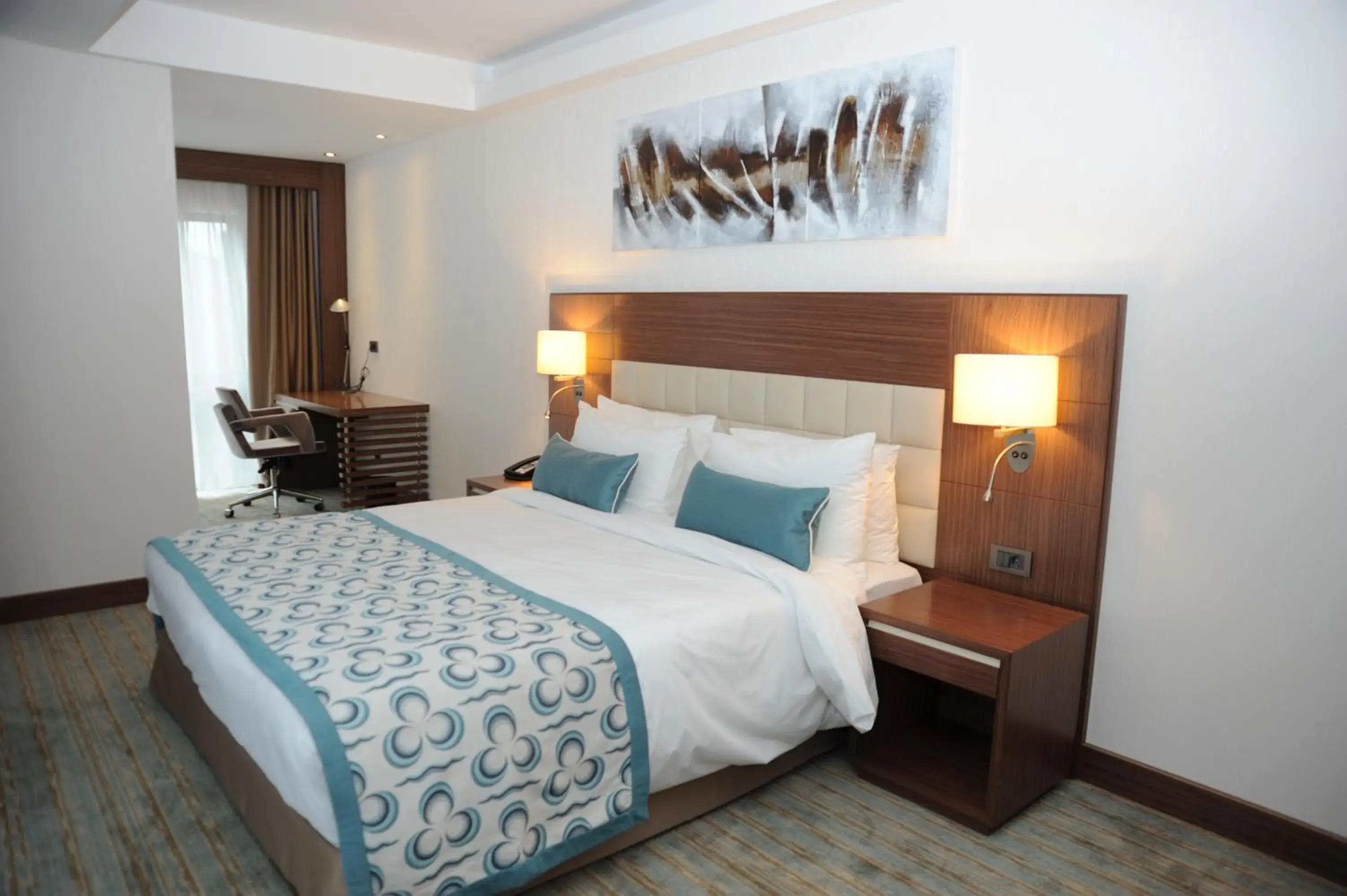 Superior Double Room in Mercure Istanbul Altunizade Superior Double Room in Mercure Istanbul Altunizade