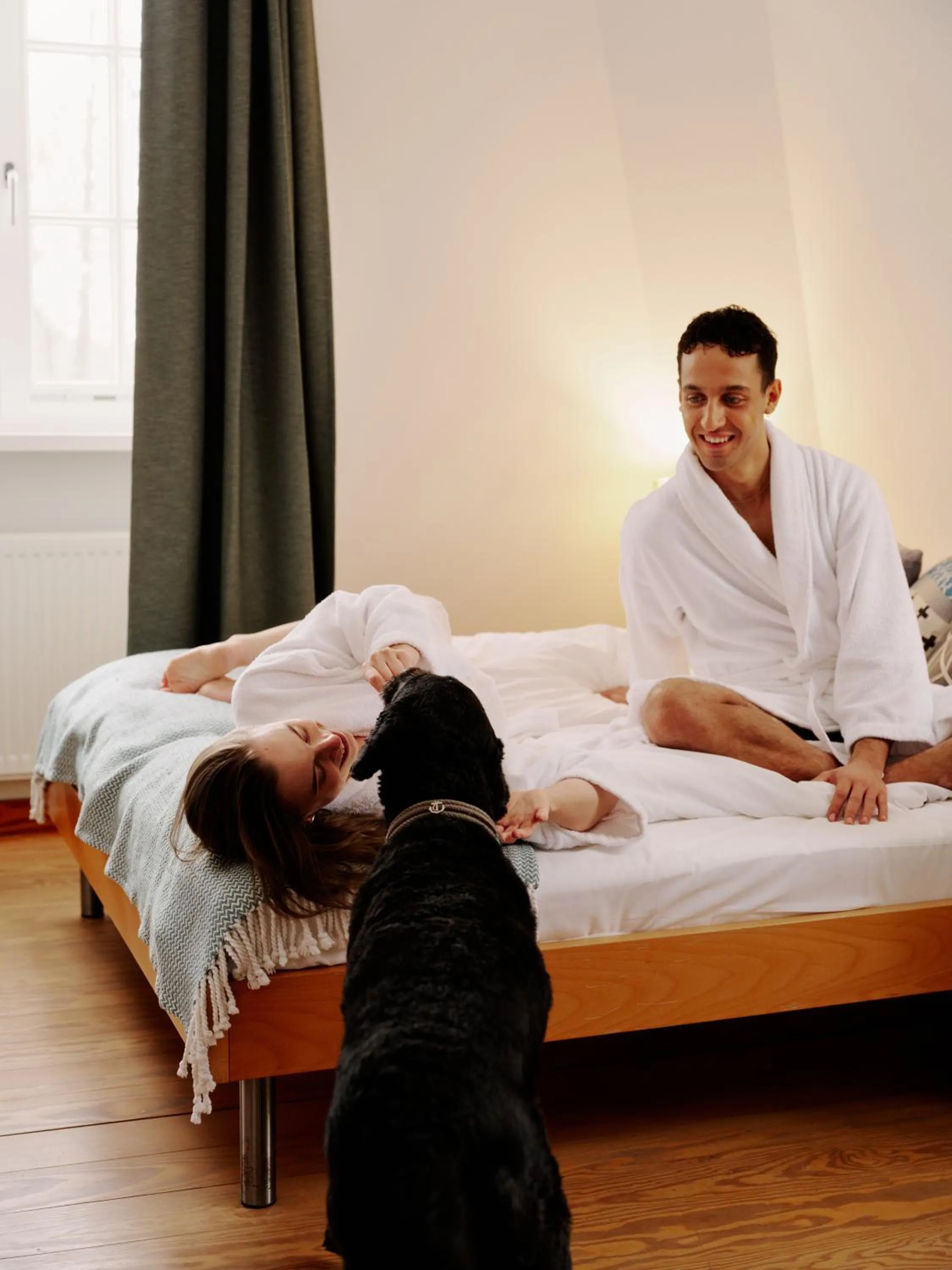 Guests, Bed in Seehotel Villago