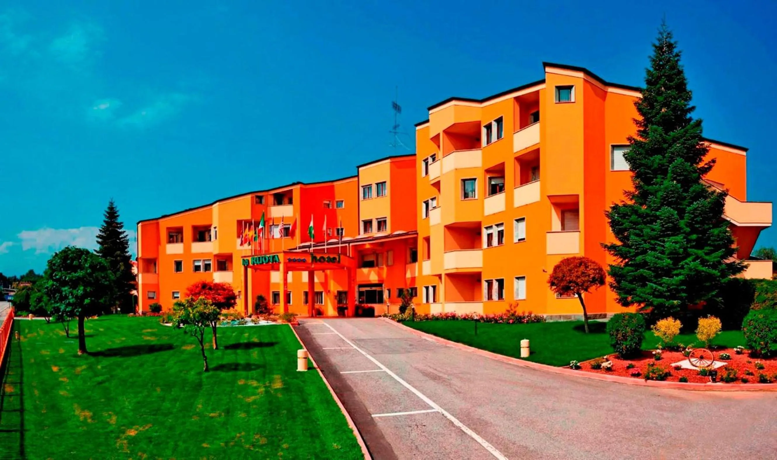 Facade/entrance in Hotel La Ruota