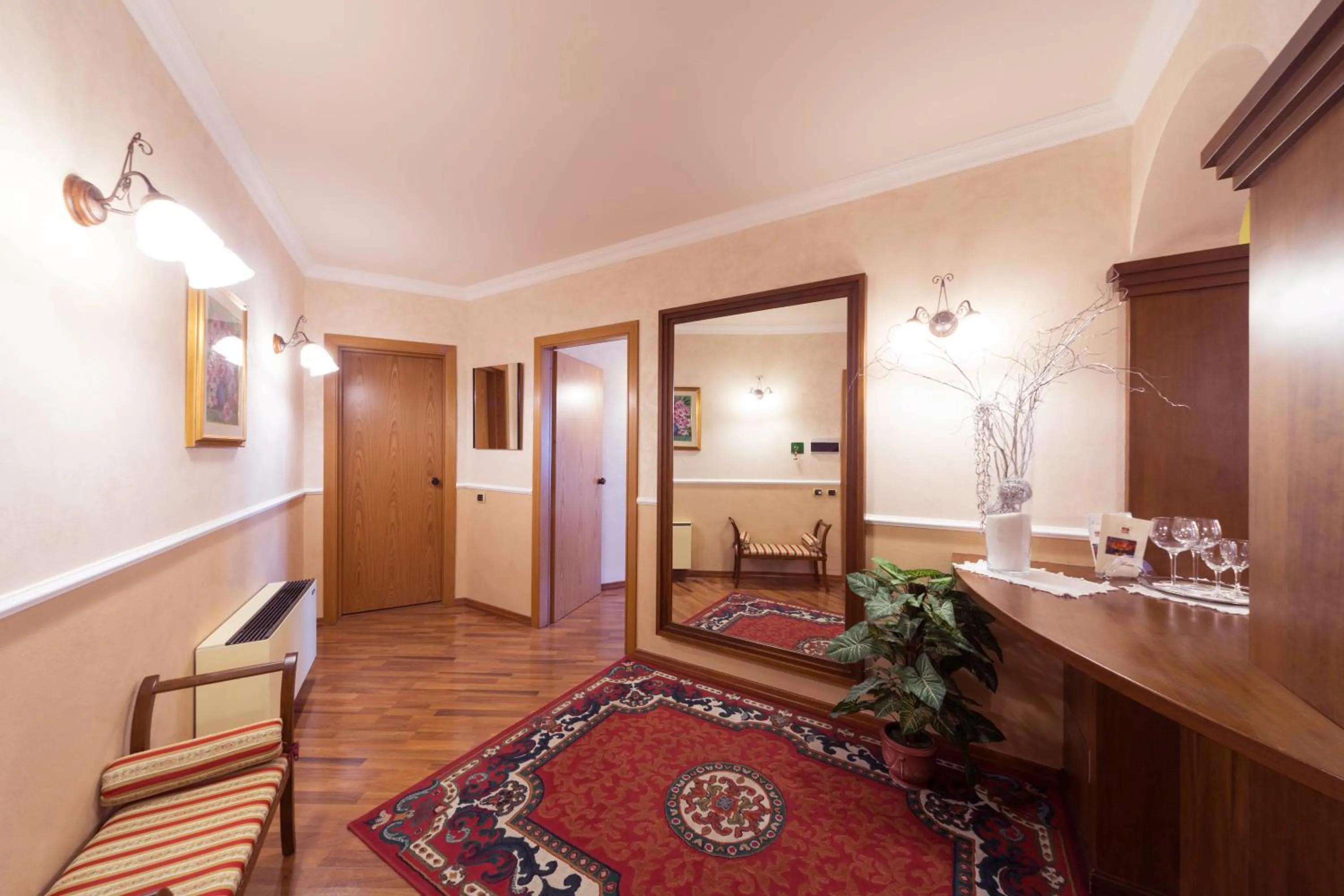 Decorative detail in Hotel La Ruota