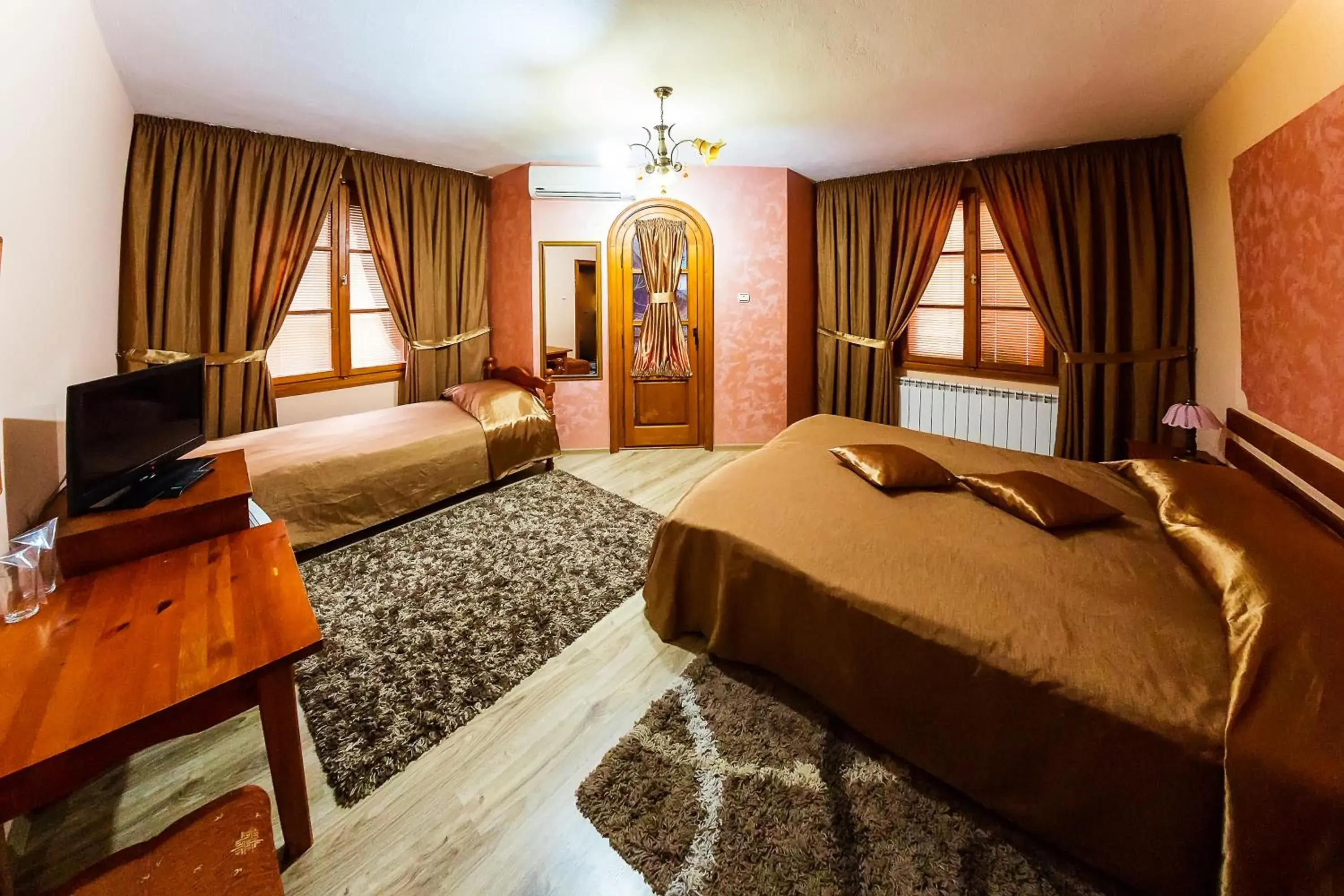 Triple Room with Balcony in Family Hotel Ogi Triple Room with Balcony in Family Hotel Ogi