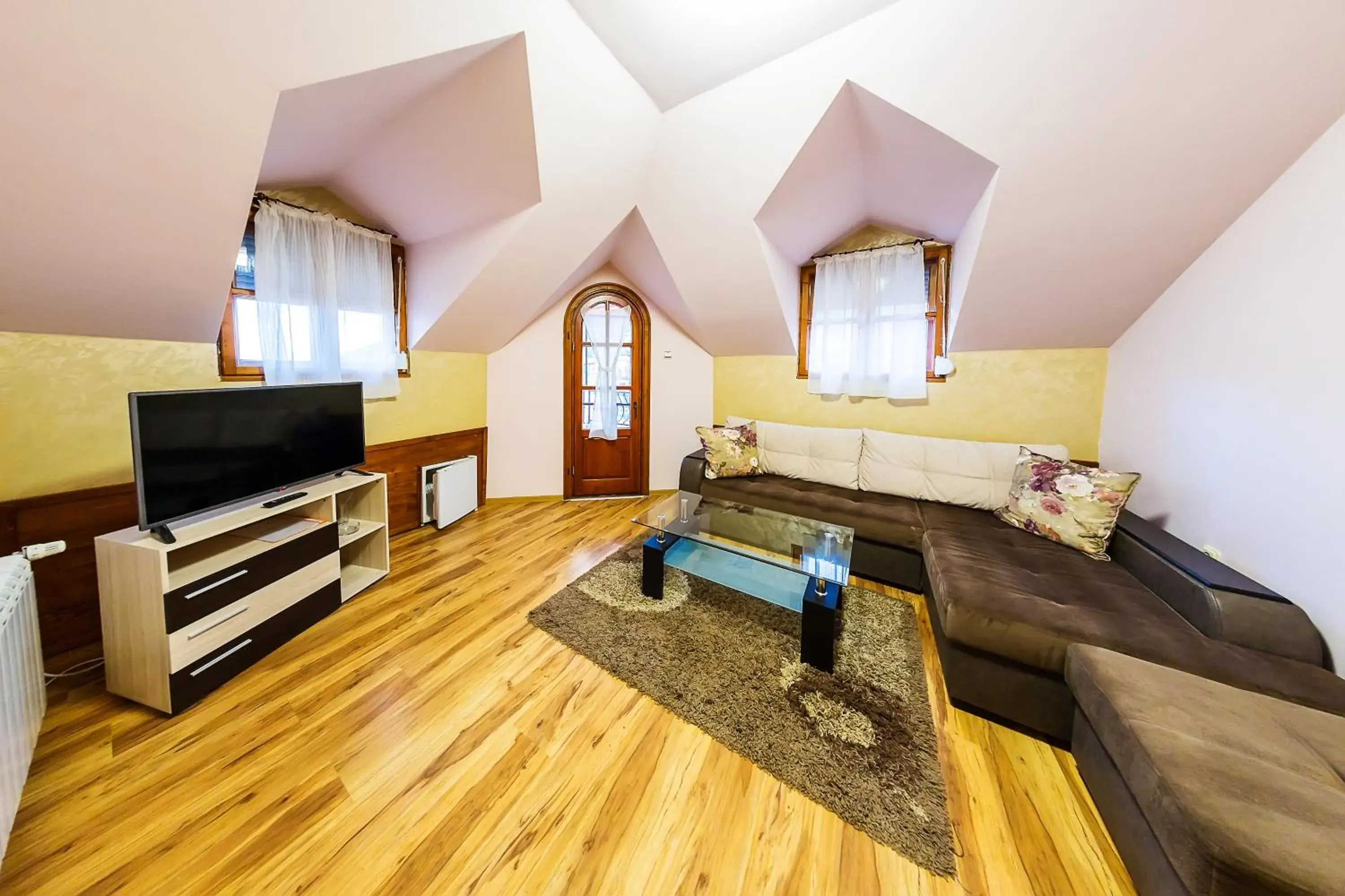 Junior Suite with Balcony in Family Hotel Ogi Junior Suite with Balcony in Family Hotel Ogi