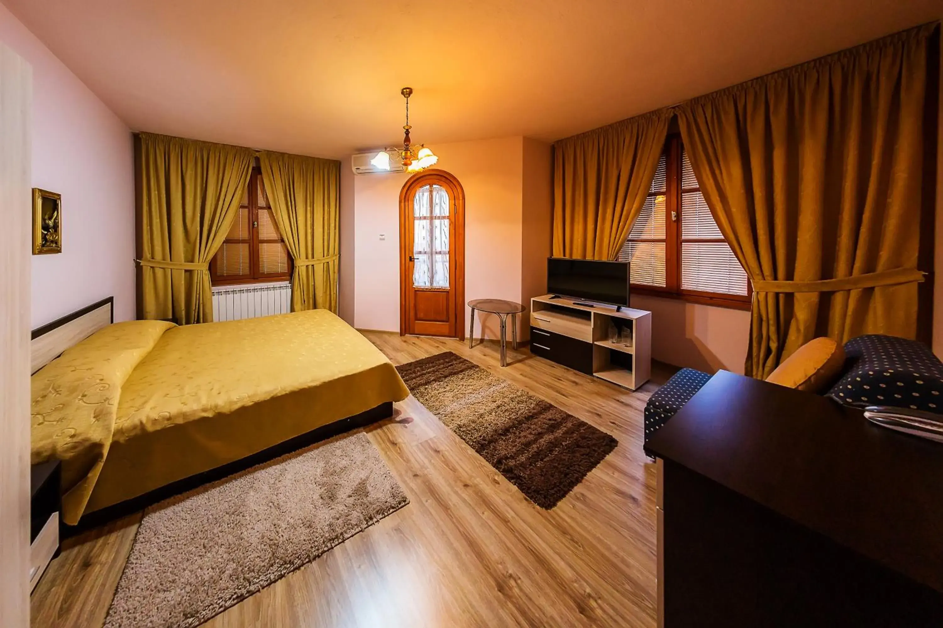 Double or Twin Room with Balcony in Family Hotel Ogi Double or Twin Room with Balcony in Family Hotel Ogi