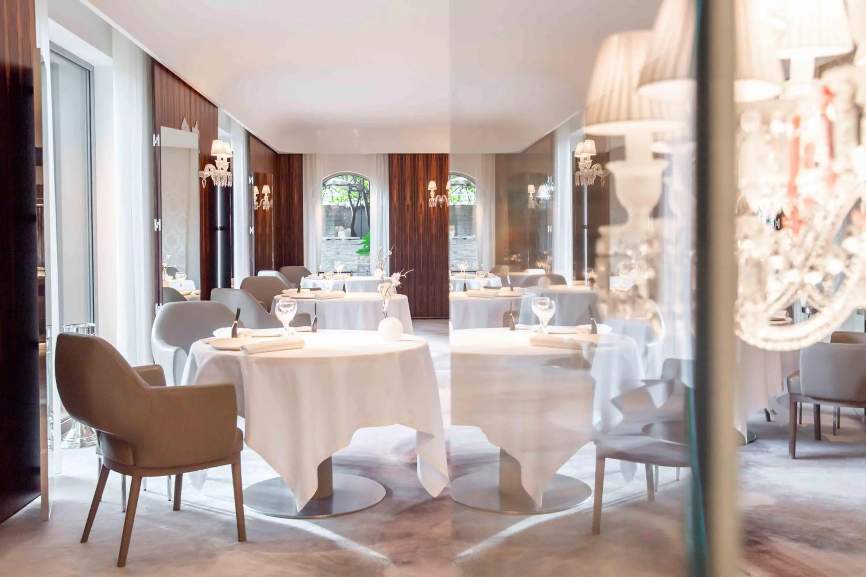 Restaurant/places to eat in Maison Pic