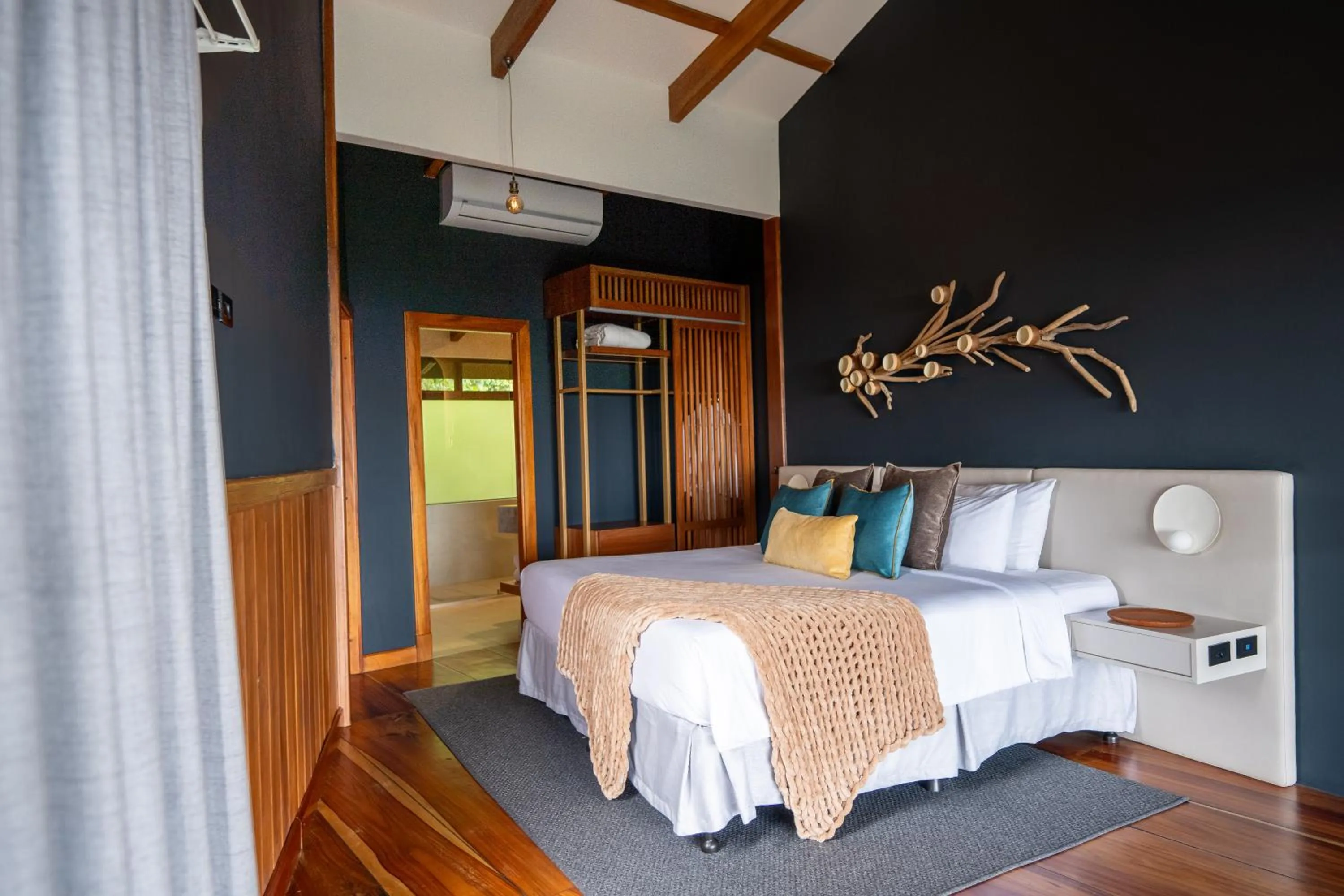 Bed in Koora Monteverde a Cloud Forest Hotel by Sandglass