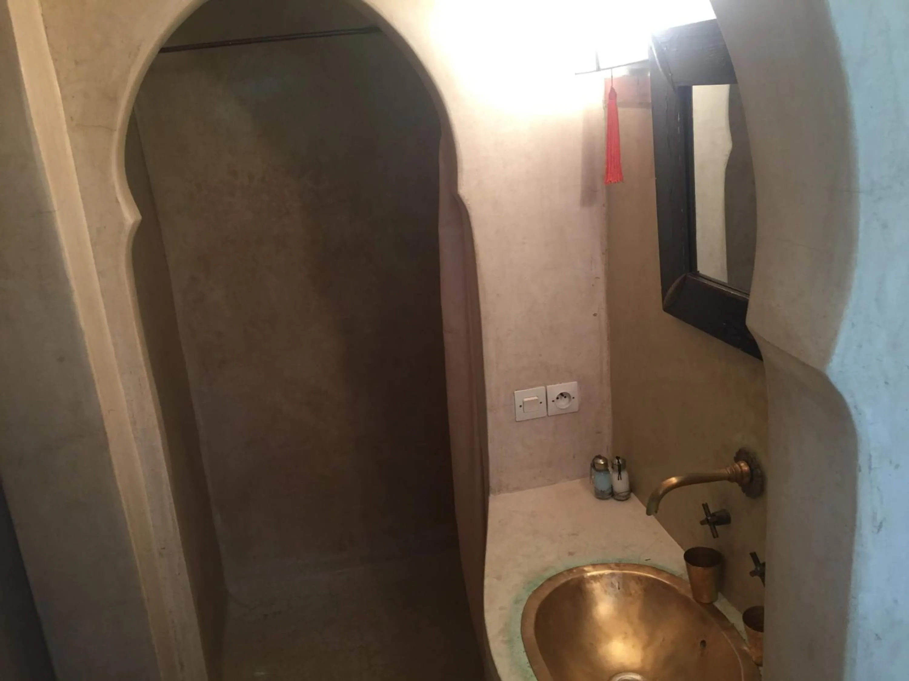 Shower in Riad Magellan Yoga and Spa