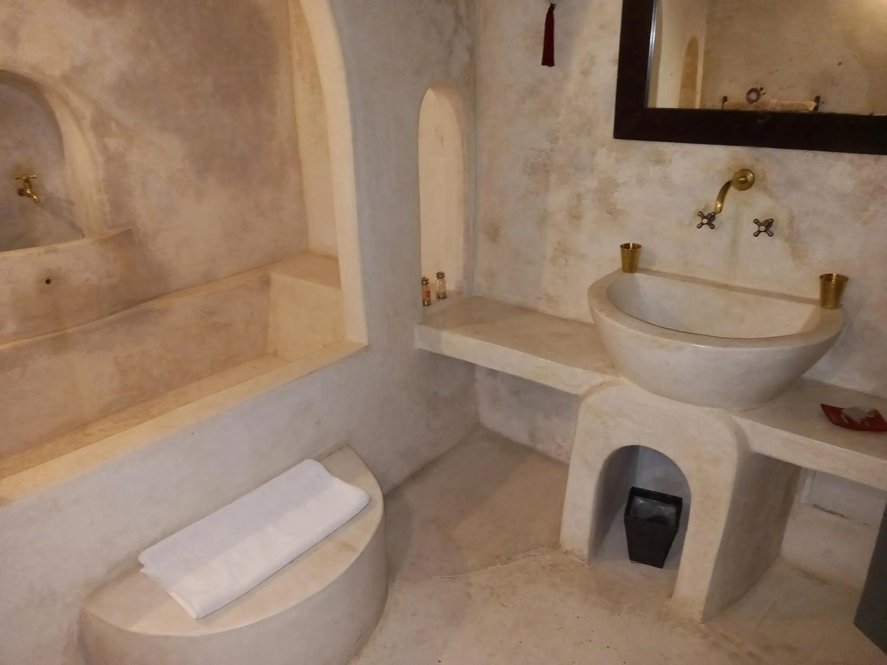 Bathroom in Riad Magellan Yoga and Spa