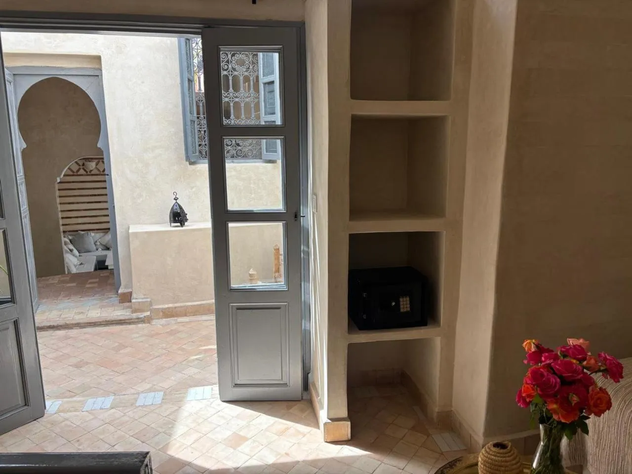 wardrobe in Riad Magellan Yoga and Spa