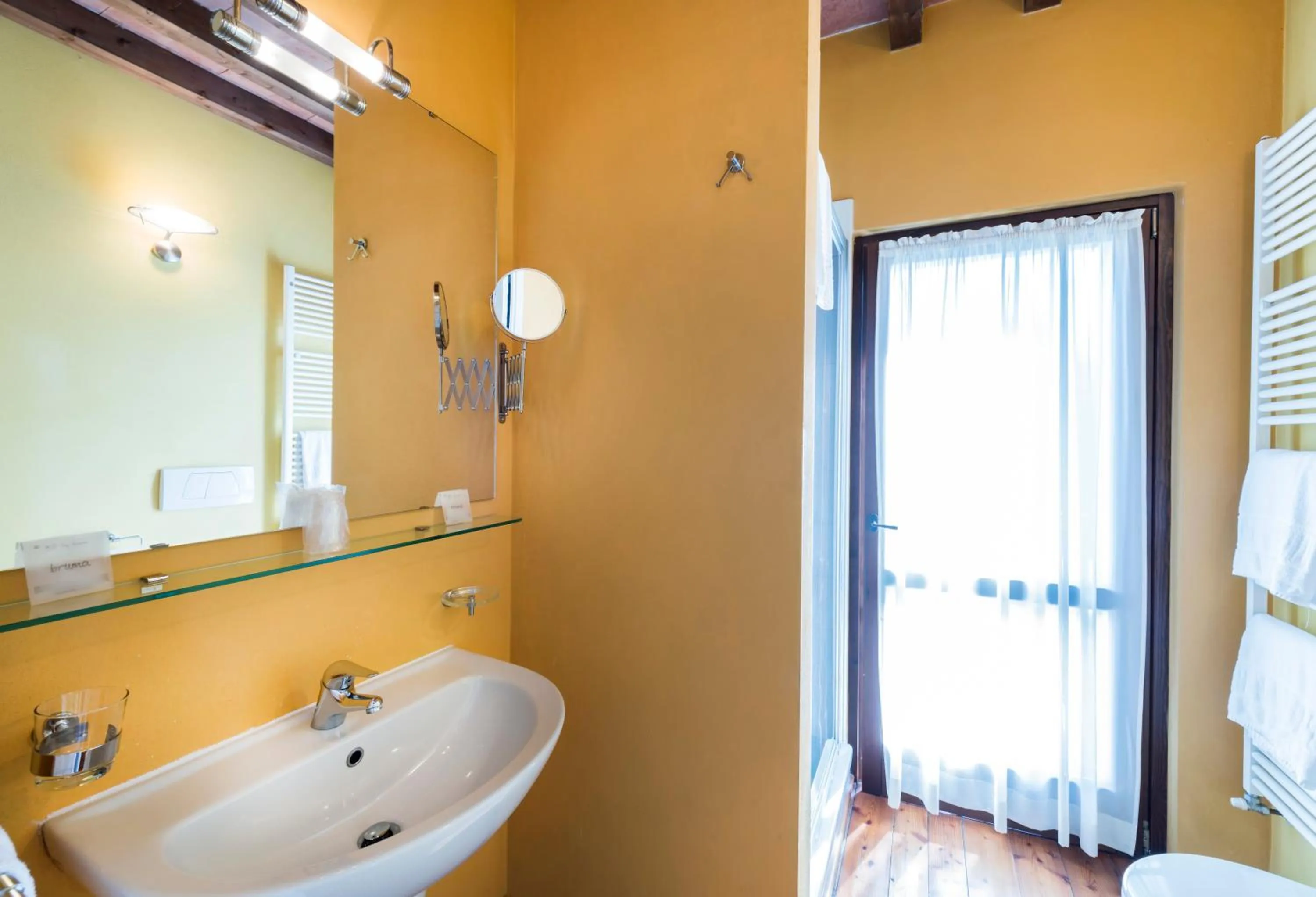 Toilet in Agriturismo Cà Del Lago