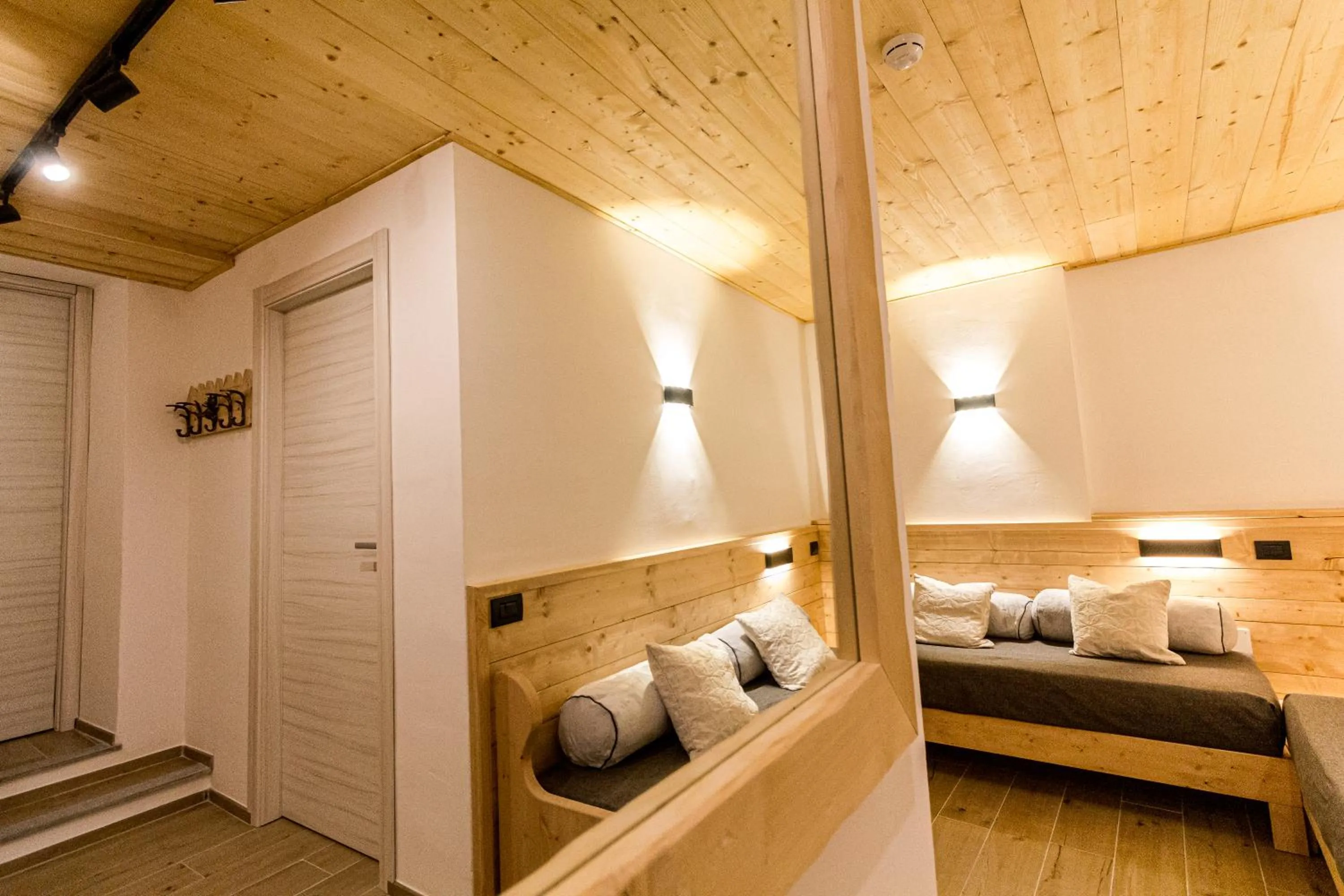 Photo of the whole room, Bed in Hotel Al Foiron