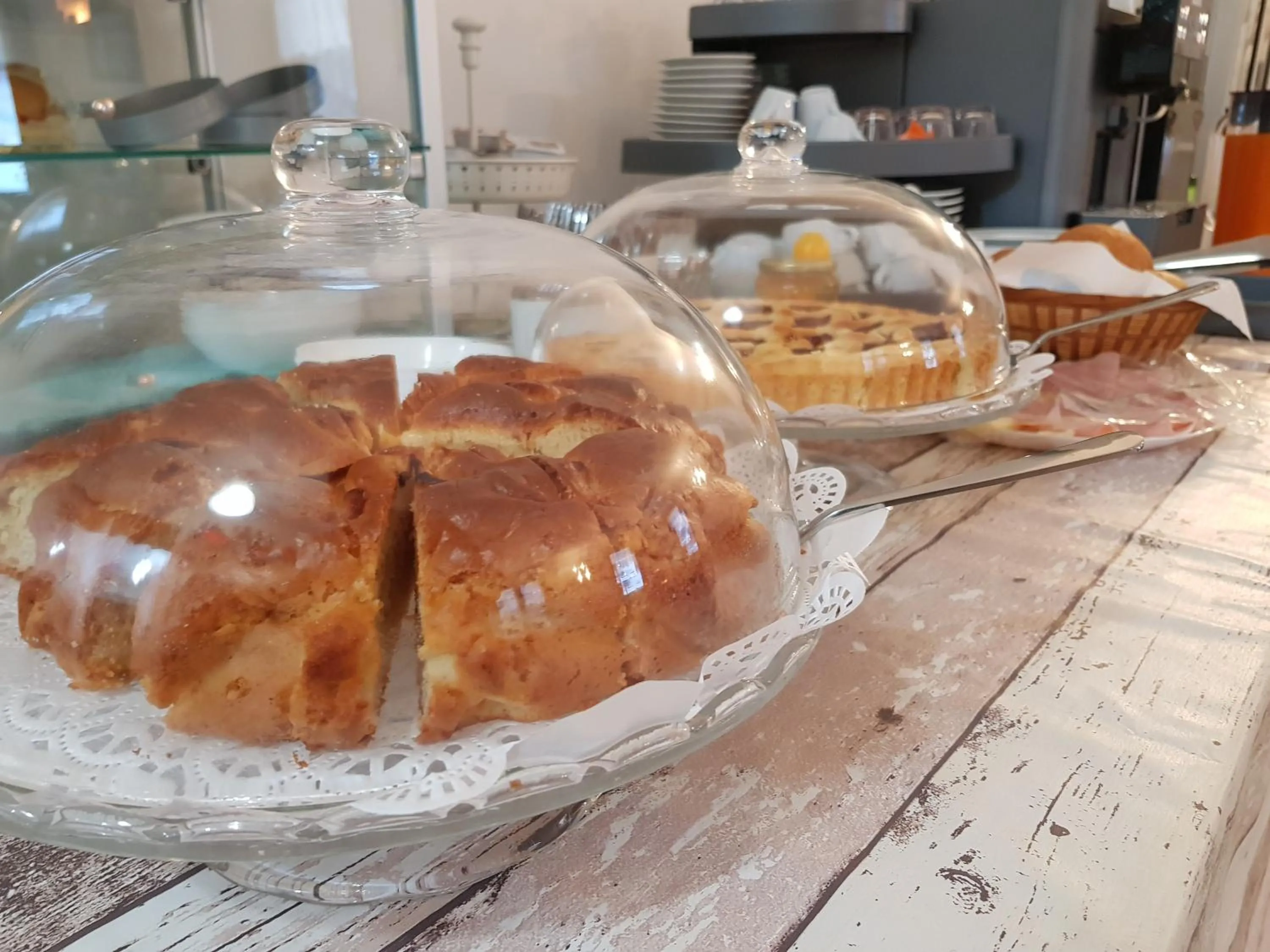 Food in Hotel Al Foiron