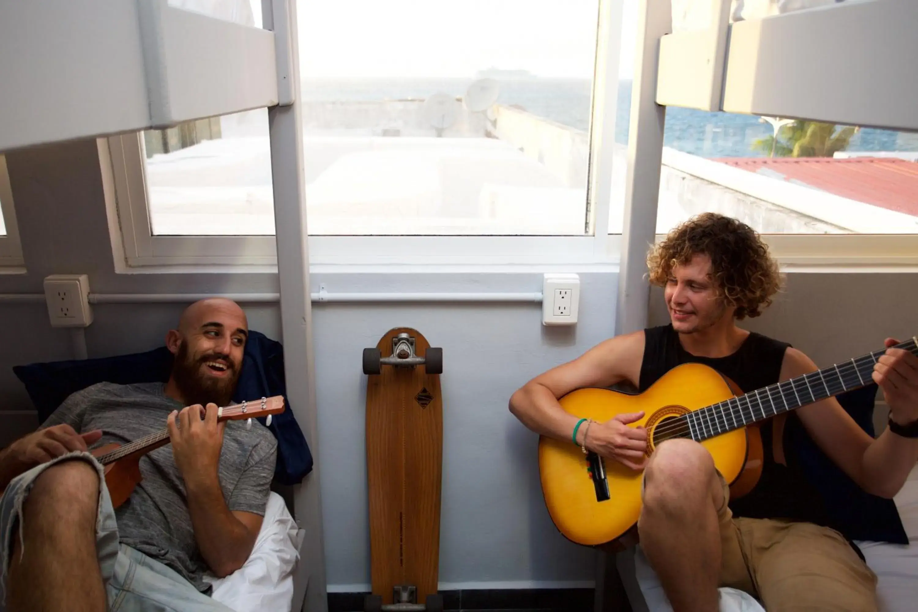 Bed in 6-Bed Mixed Dormitory Room in Hostel Auikyani Bed in 6-Bed Mixed Dormitory Room in Hostel Auikyani