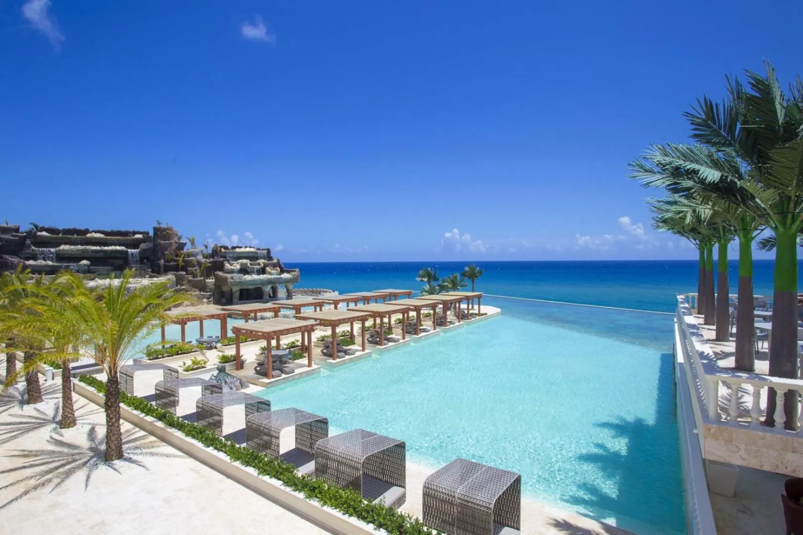 Property building in Sosua Ocean Village