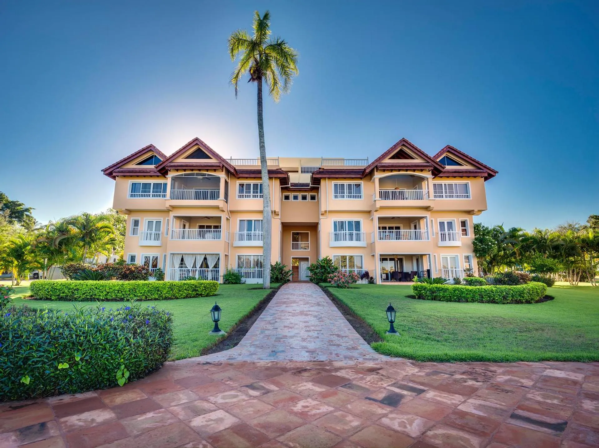 Property building in Sosua Ocean Village