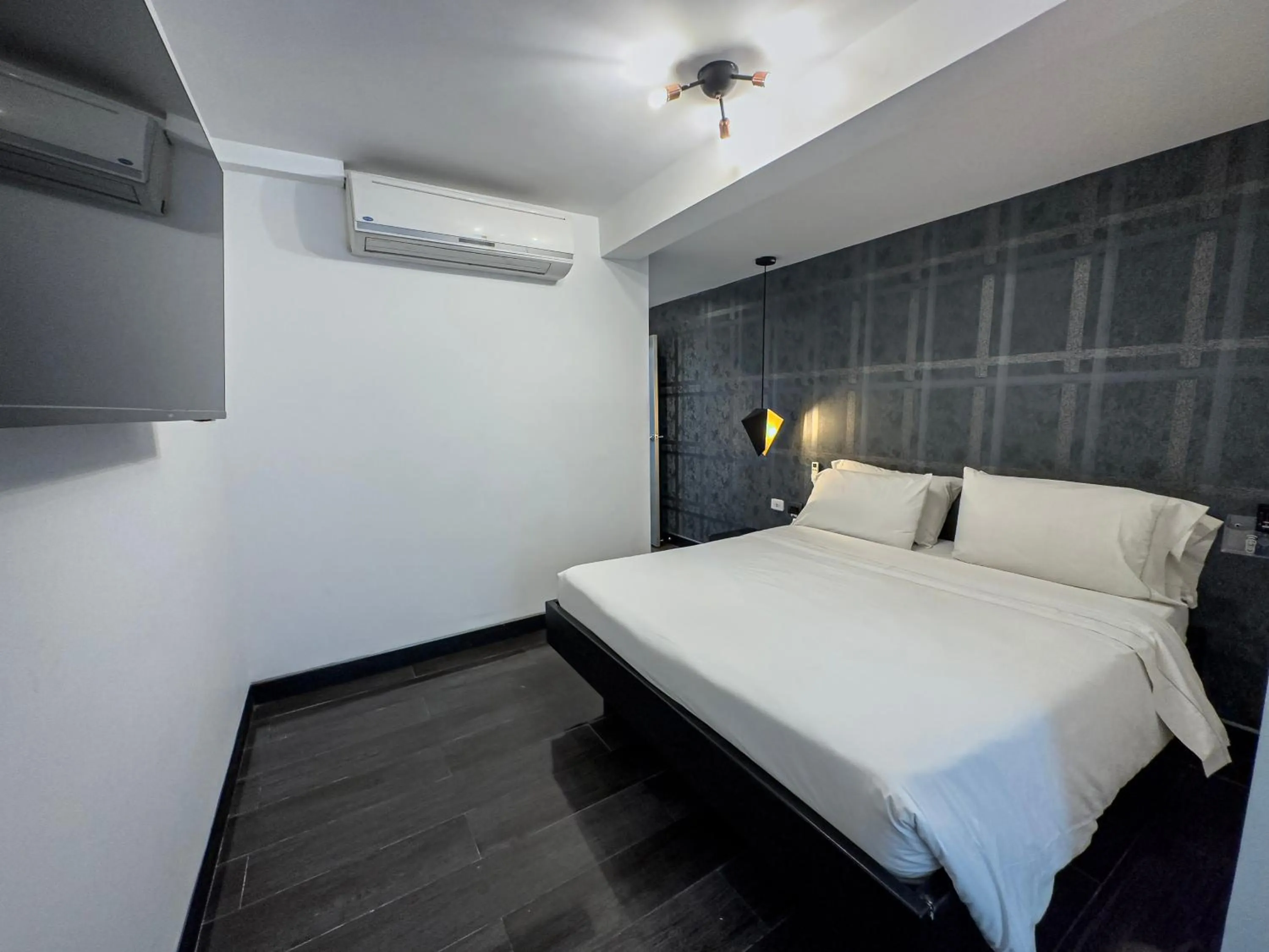 Bed in Provenza Lofts