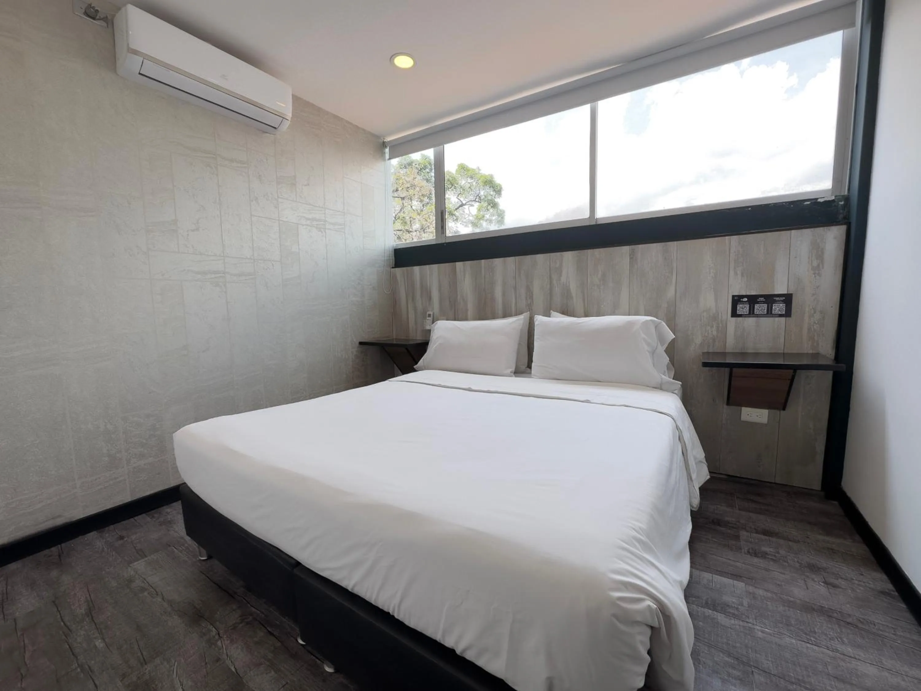 Bed in Provenza Lofts