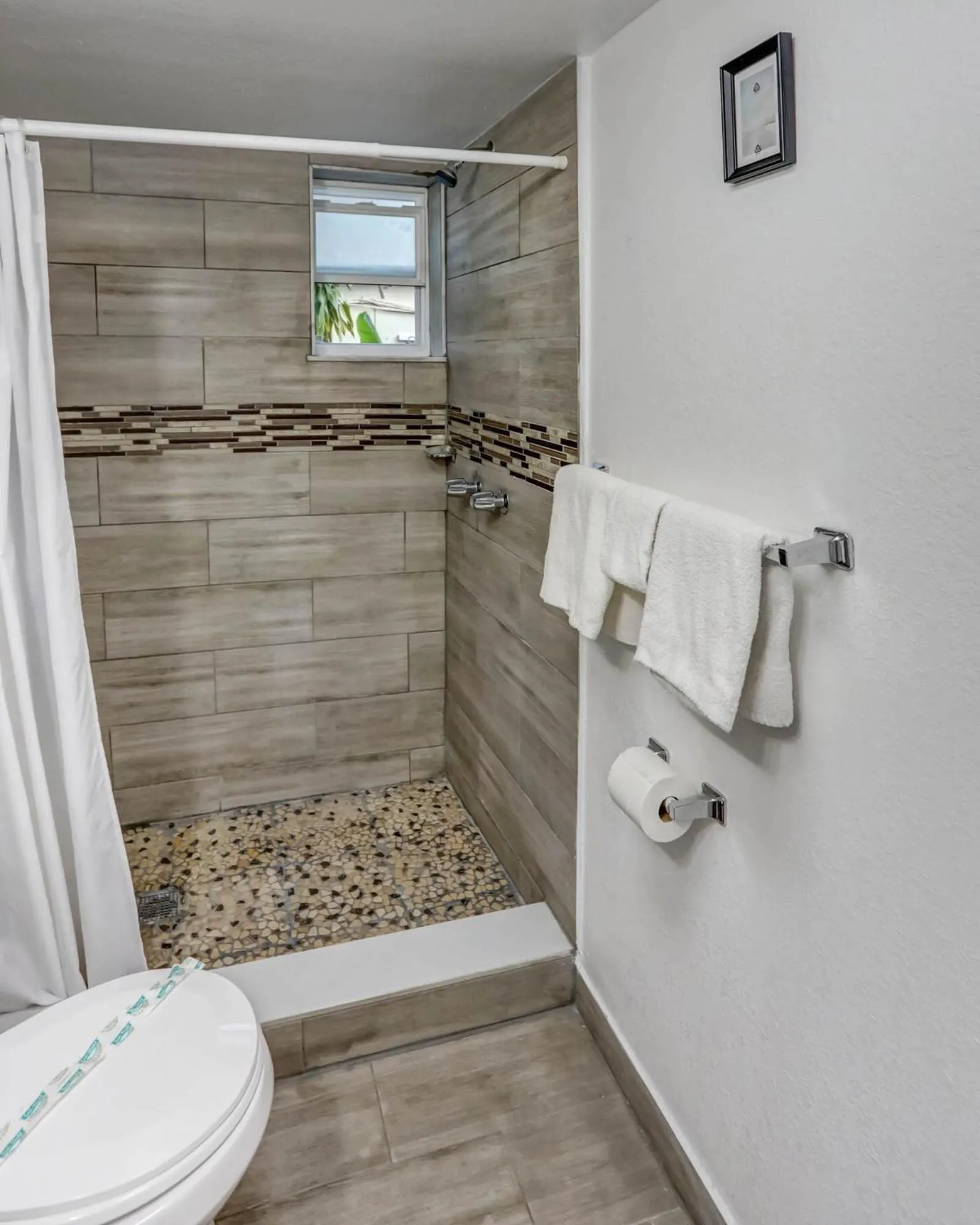 Shower in Richard's Motel Courtyard