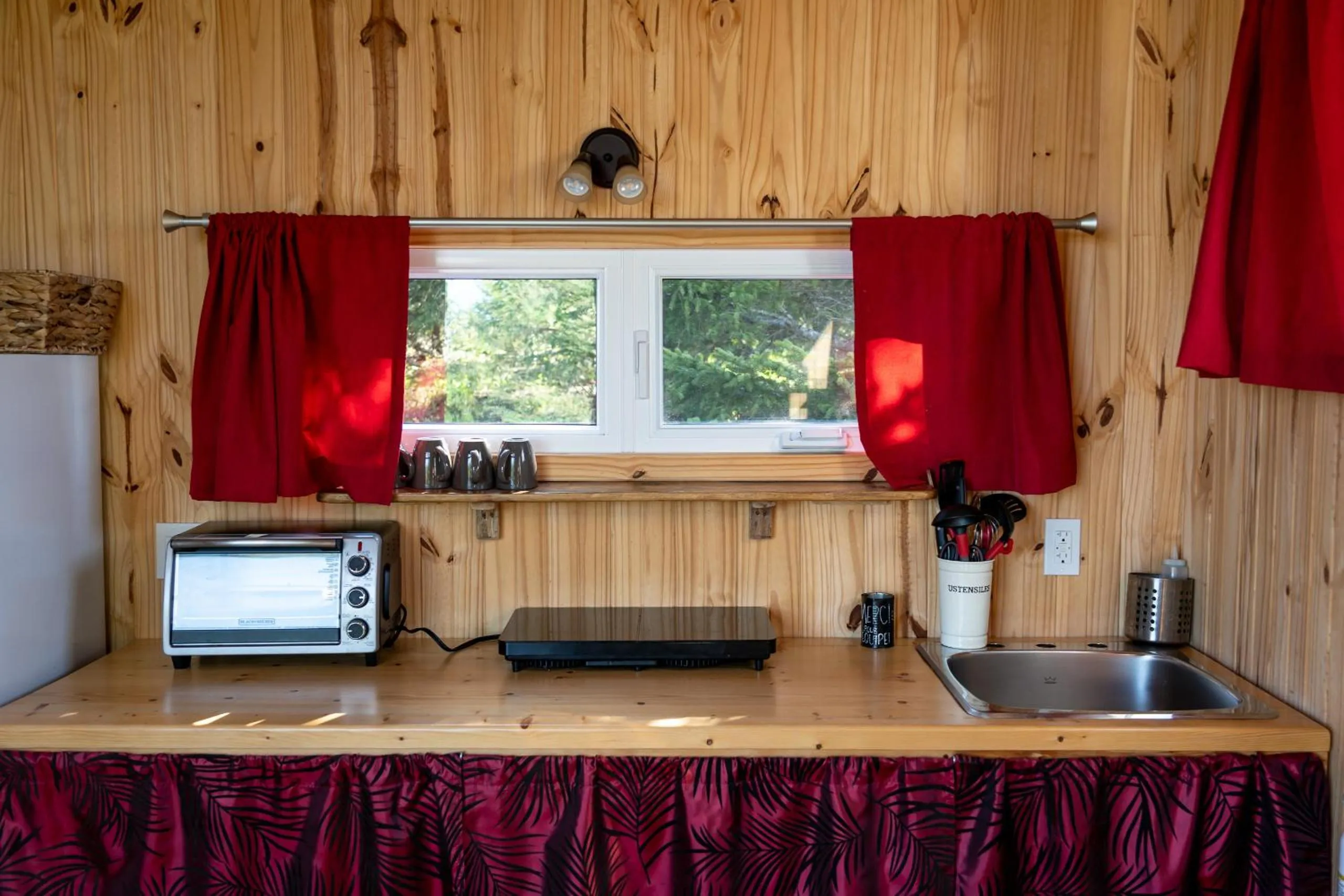 Kitchen or kitchenette in Auberge/Chalet Griffon Aventure
