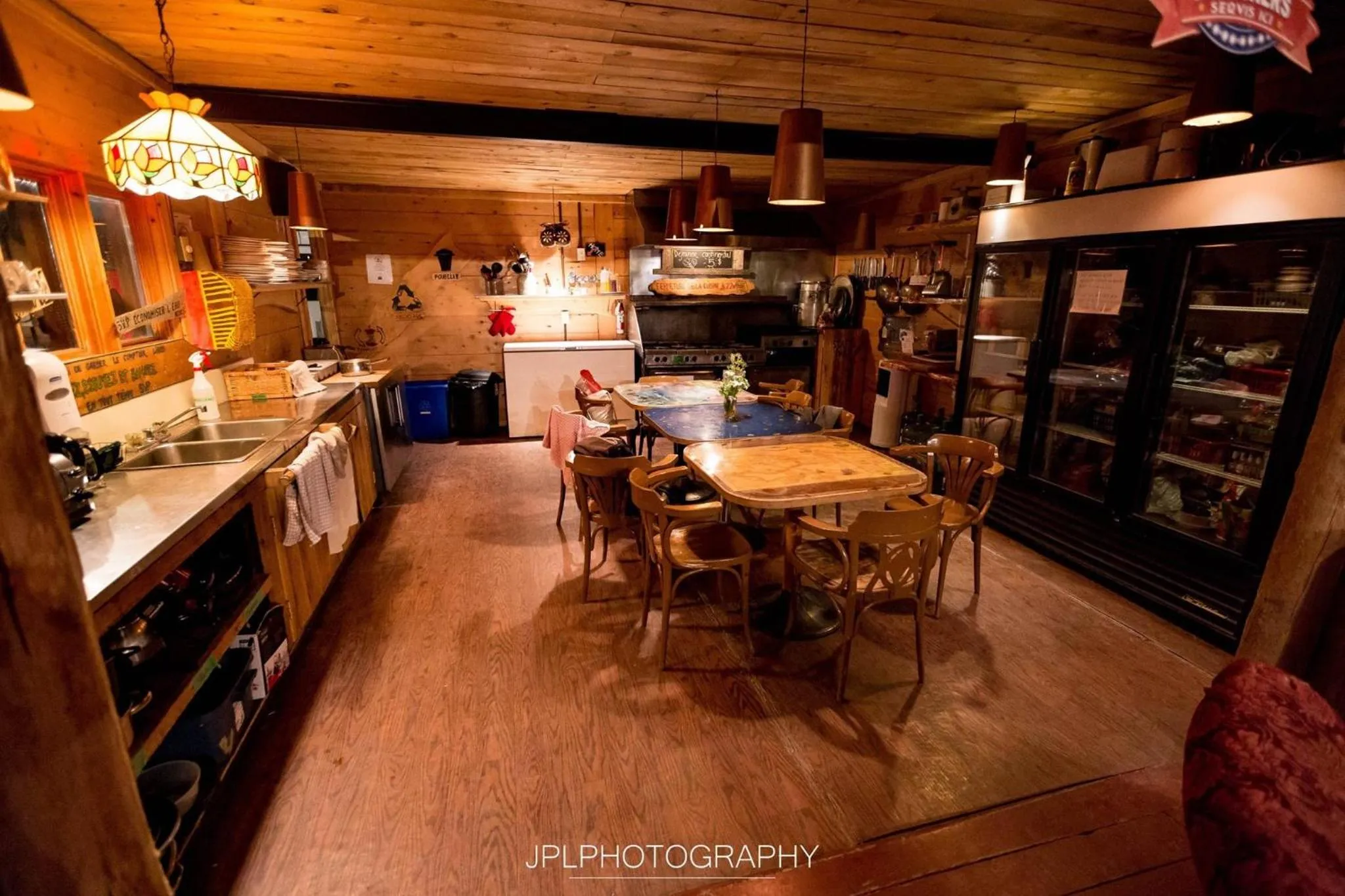 Restaurant/places to eat in Auberge/Chalet Griffon Aventure