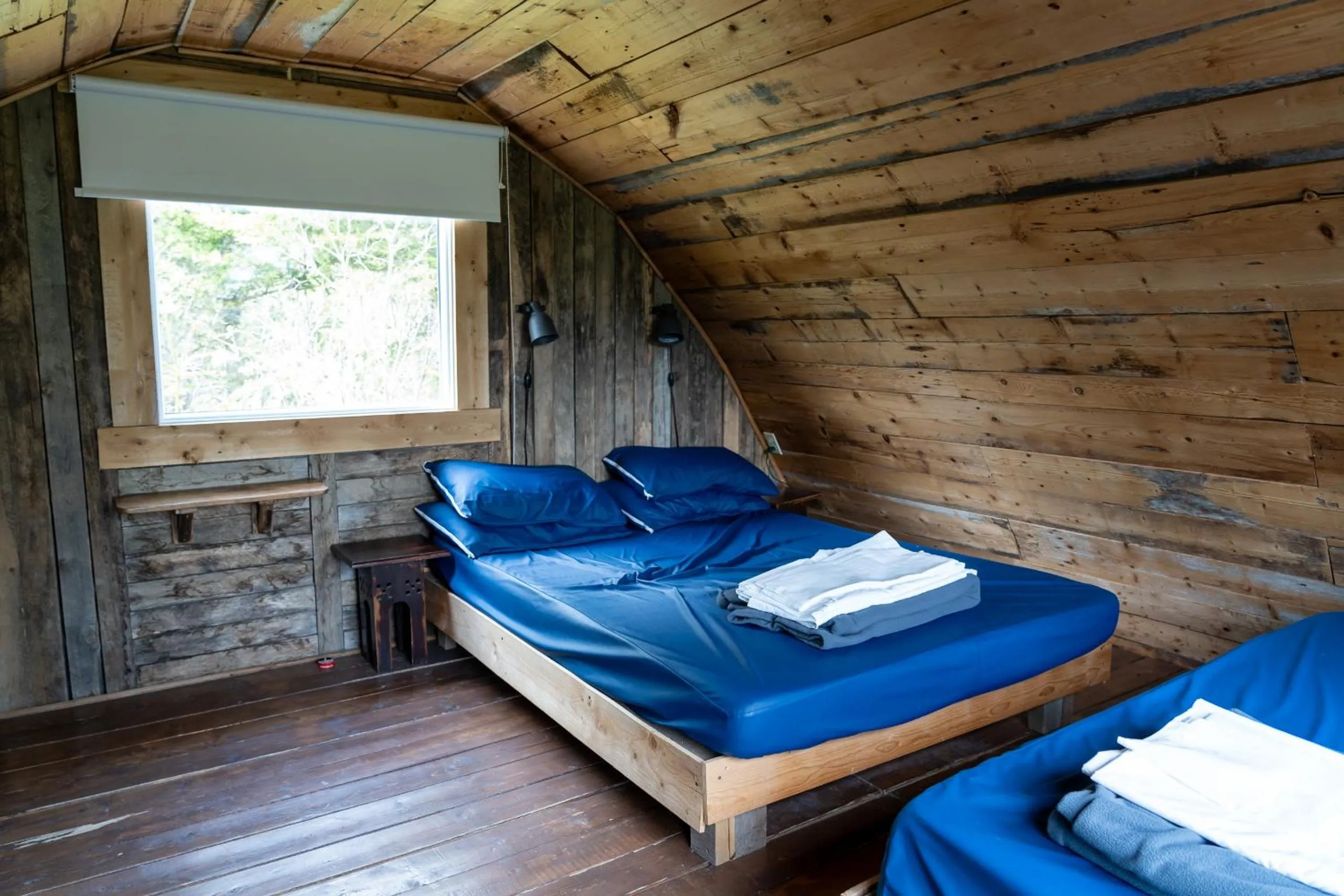 Photo of the whole room, Bed in Auberge/Chalet Griffon Aventure