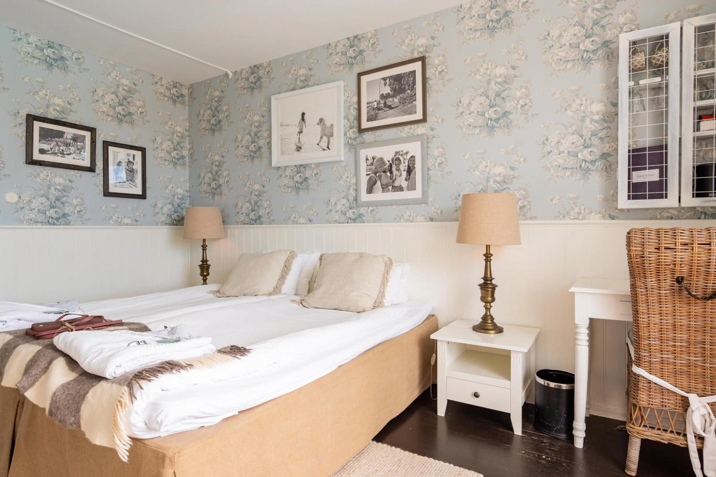 Photo of the whole room, Bed in Ystad Saltsjöbad