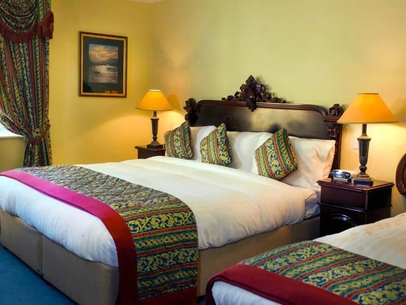 Bedroom, Bed in Earls Court House