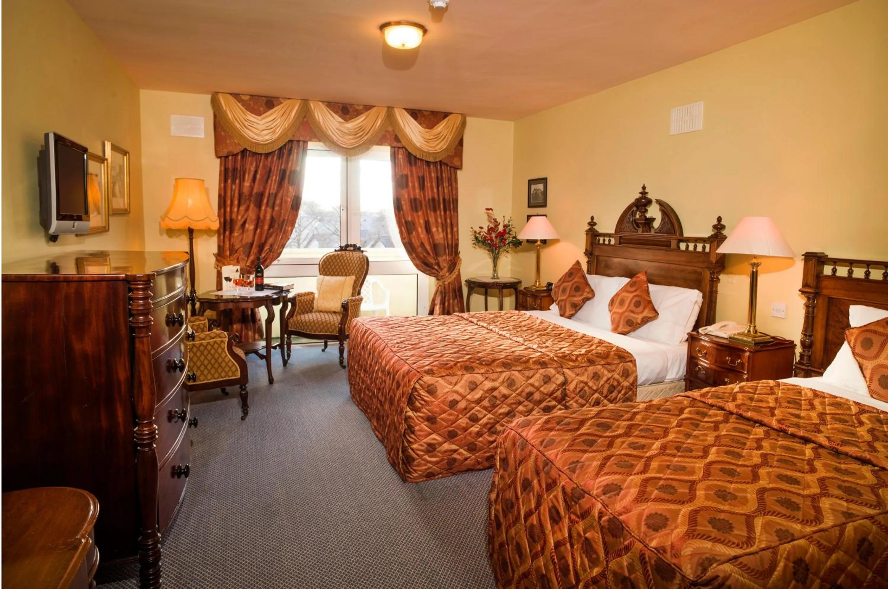 Bed in Earls Court House