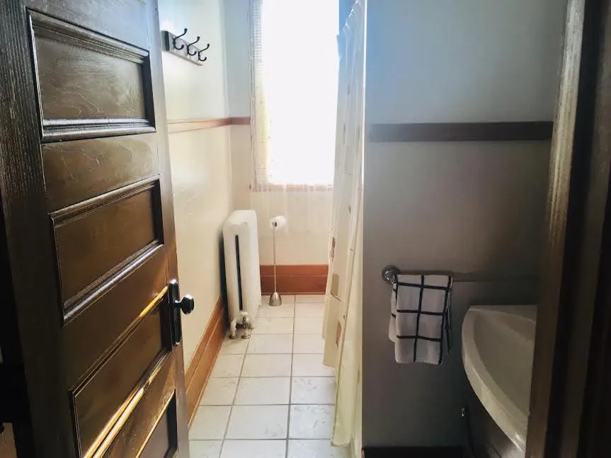 Le Petit Château Montebello B&B