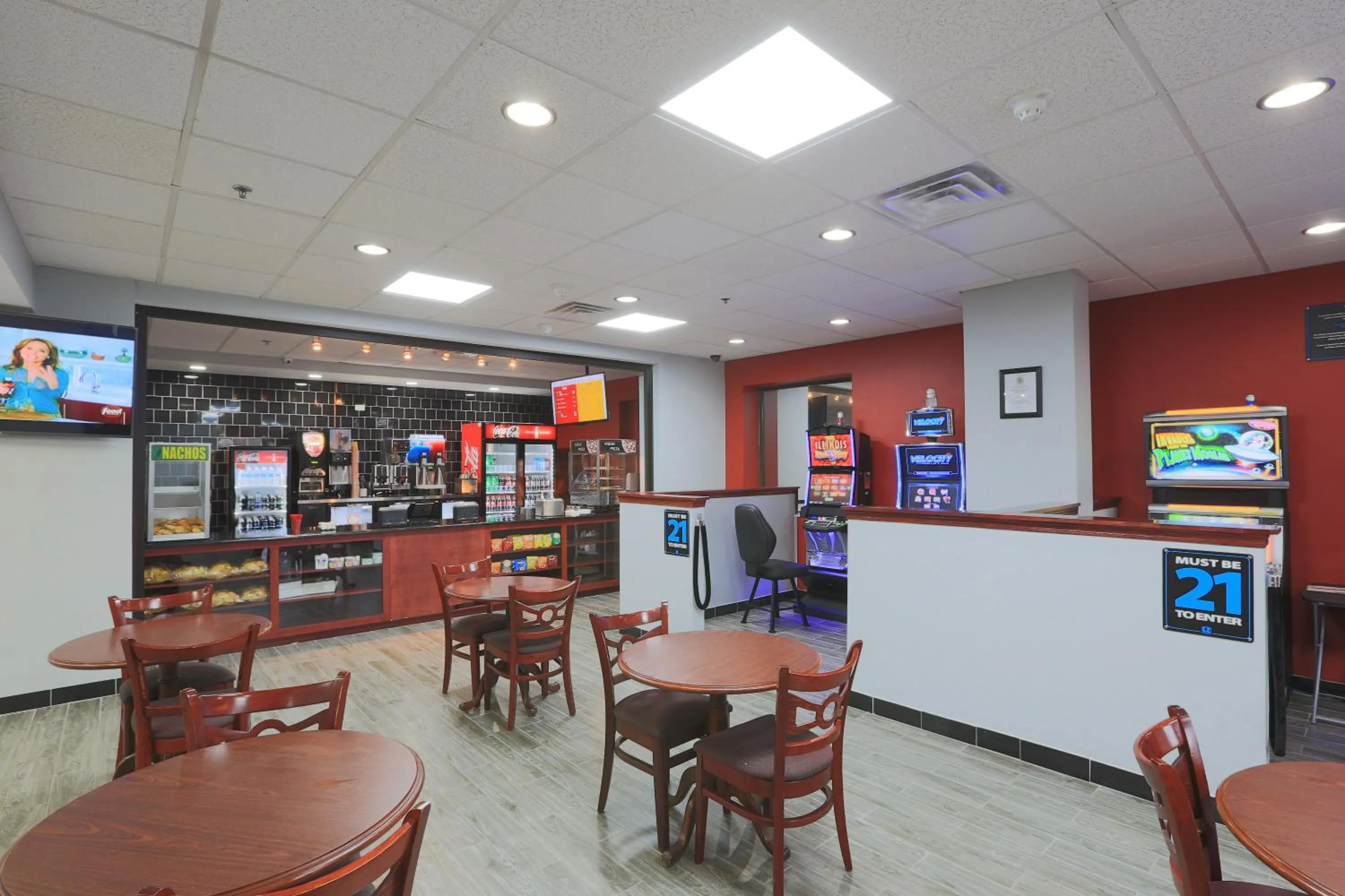 Lounge or bar in Days Inn by Wyndham Calumet Park