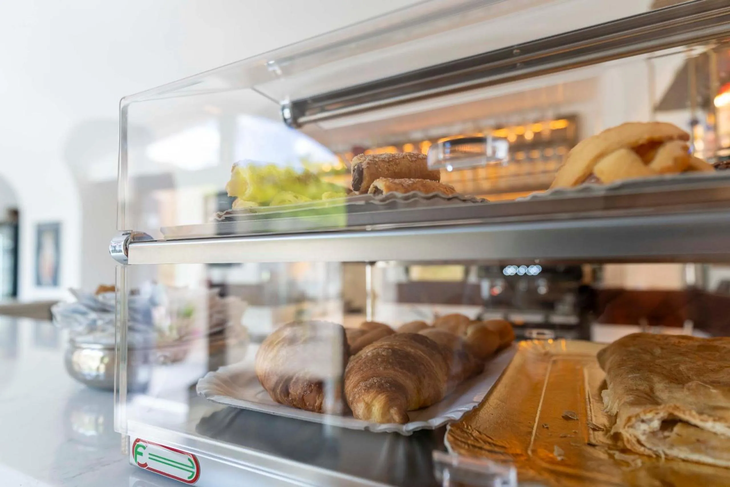 Restaurant/places to eat in Ledro Lake Suite "Pur"