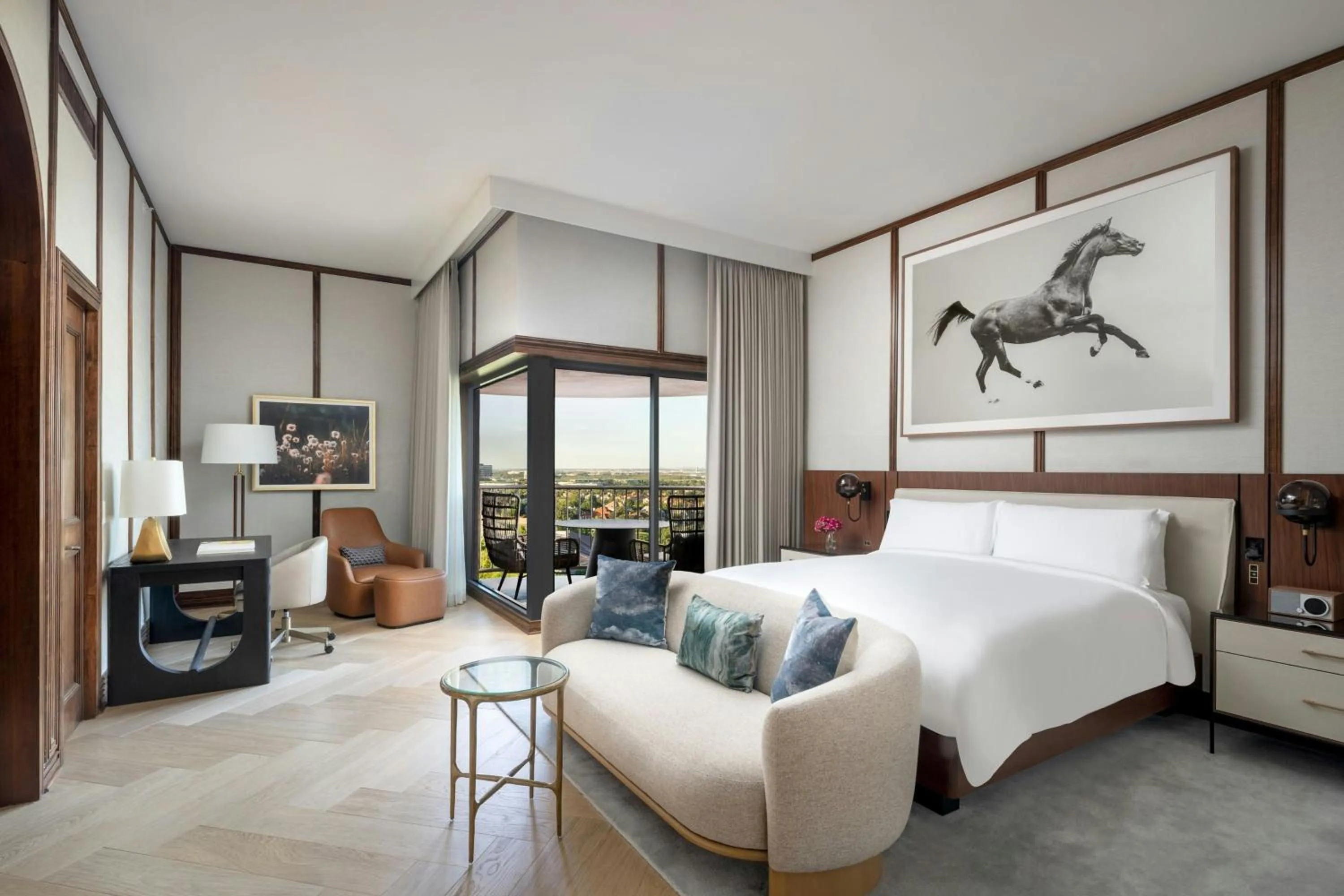 Bedroom, Bed in The Ritz-Carlton Dallas, Las Colinas