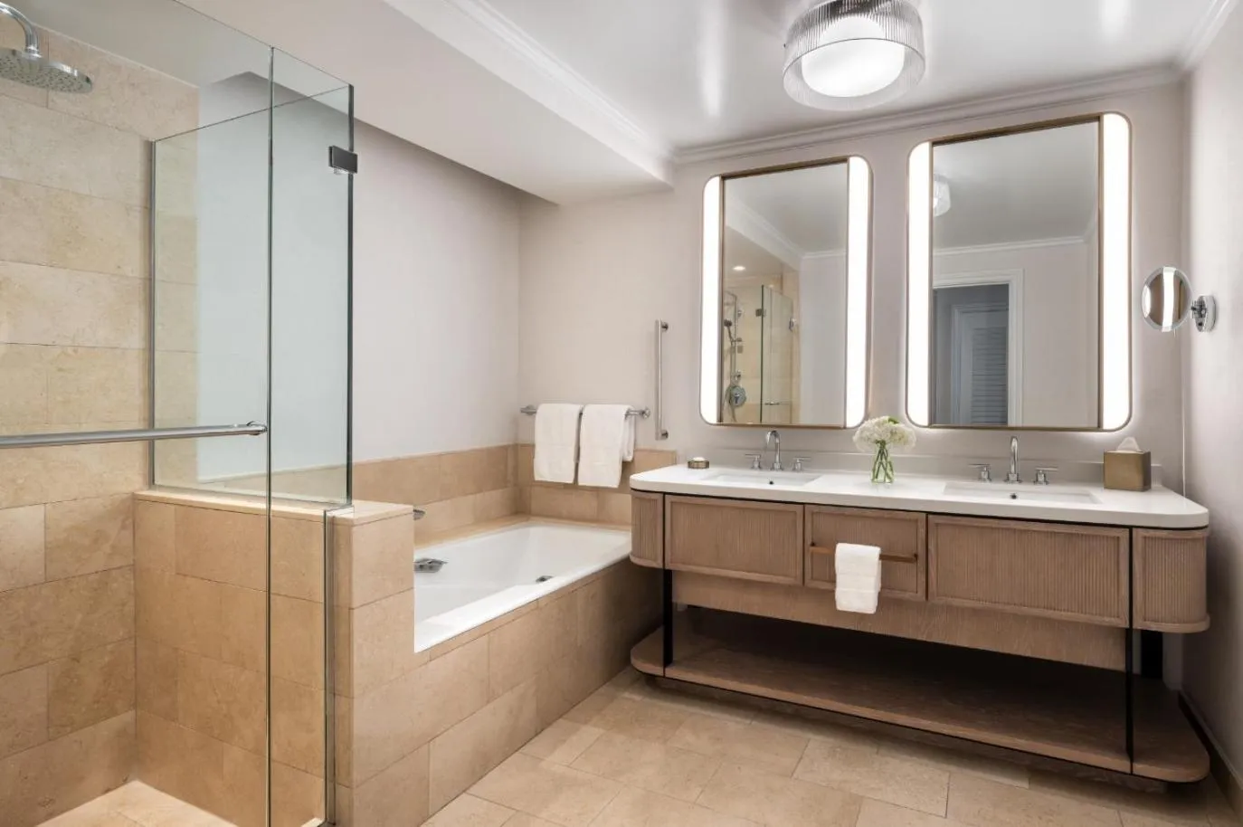 The Ritz-Carlton Dallas, Las Colinas