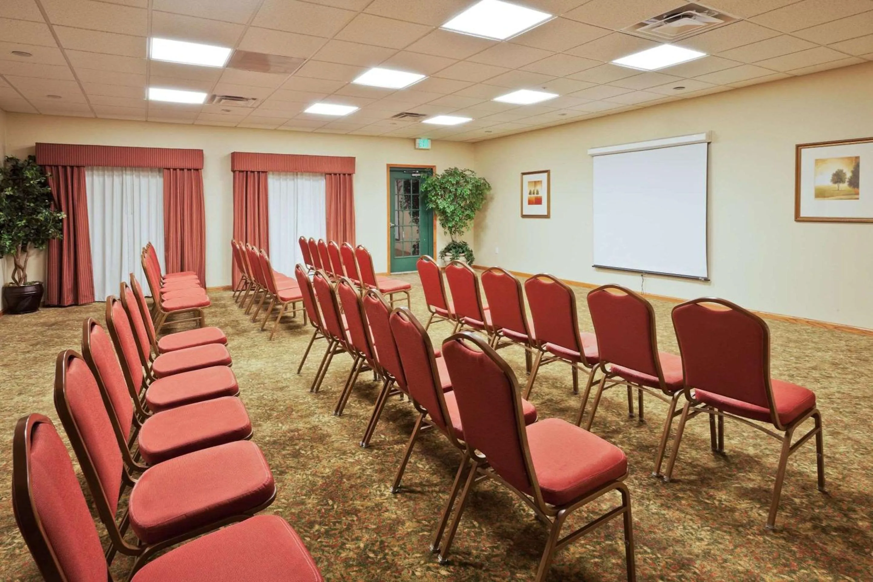Meeting/conference room in Country Inn & Suites by Radisson, Jacksonville West, FL