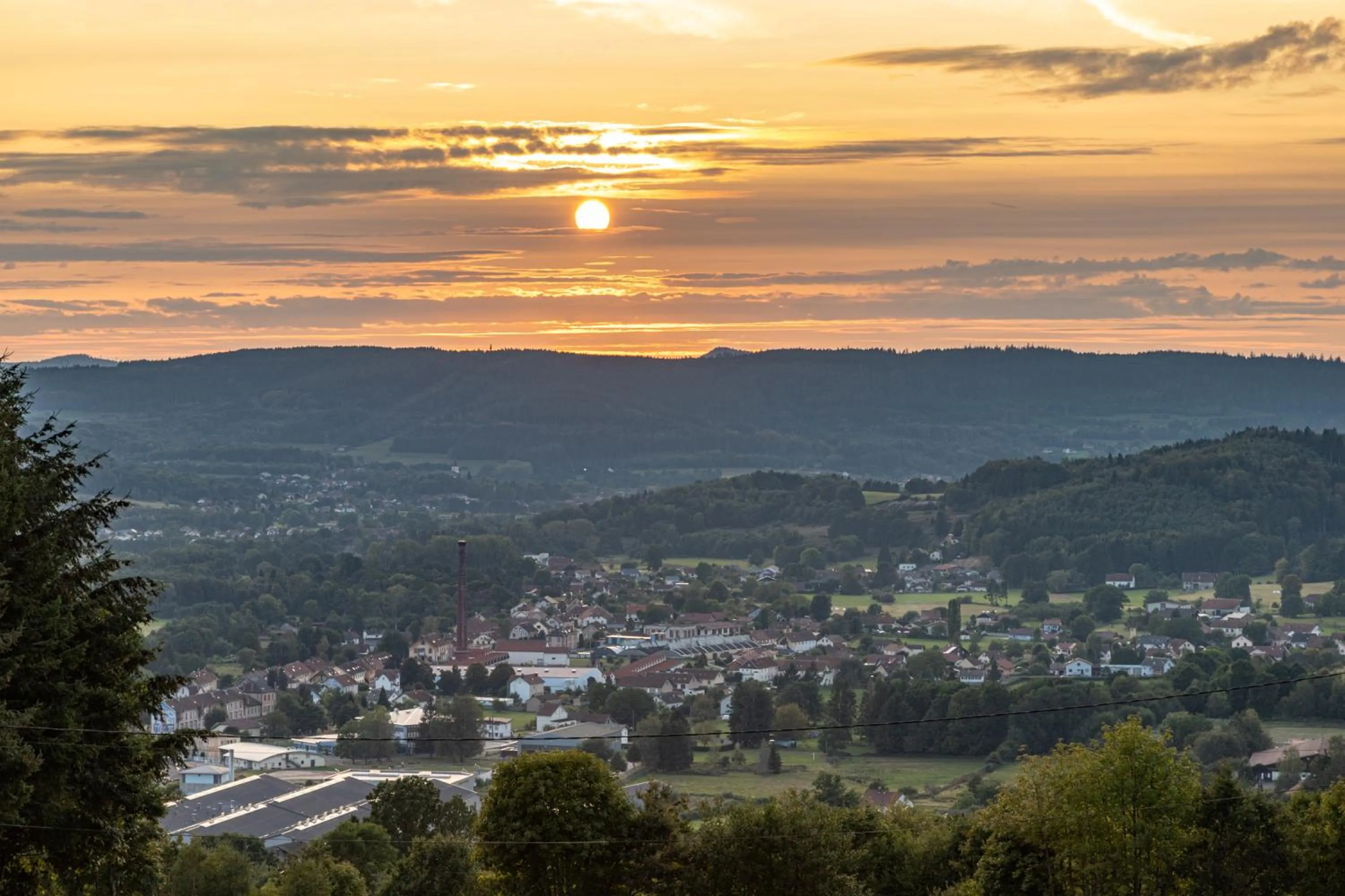 Sunset in Chambres d'hôtes Domaine des Iris