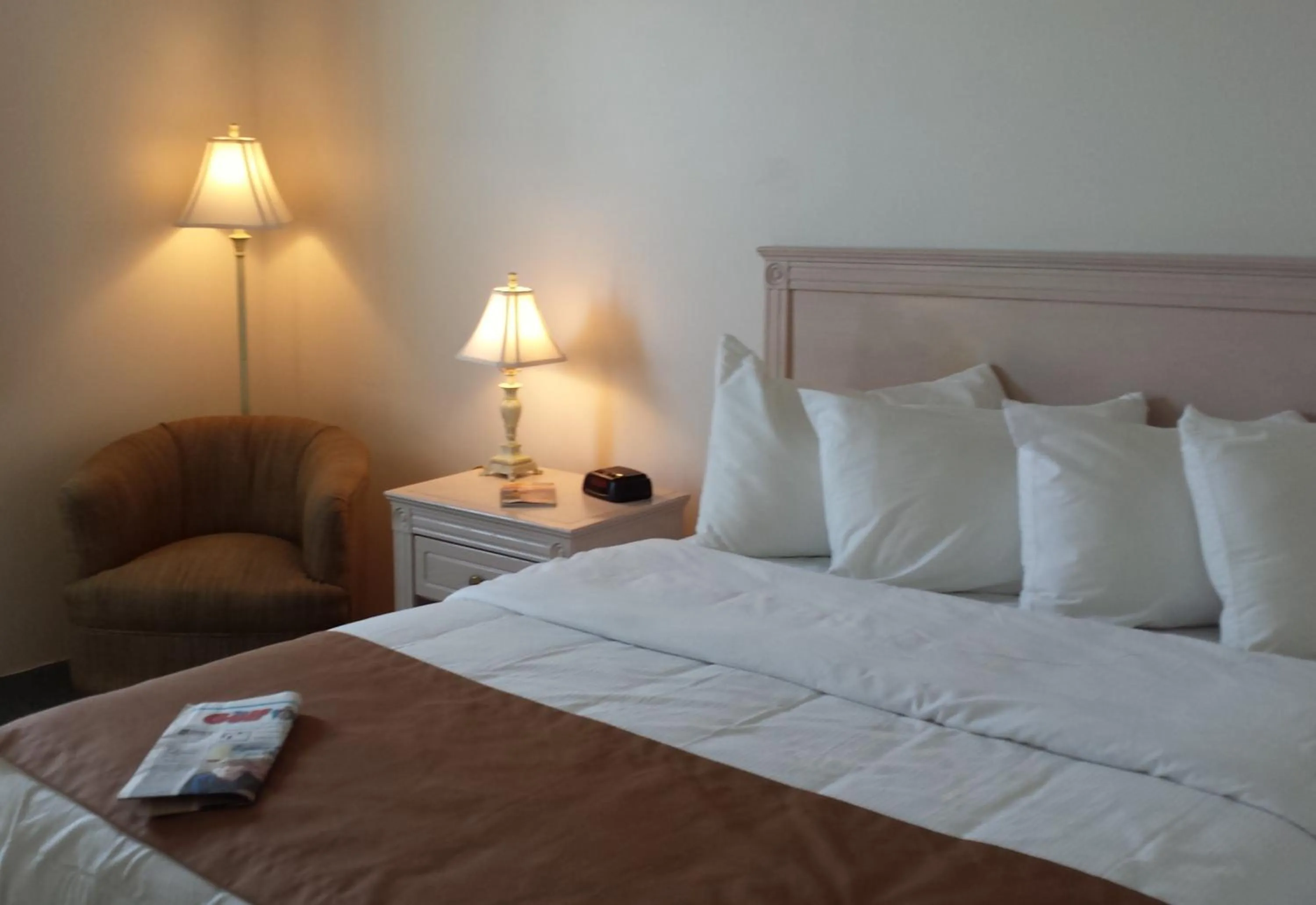 Bedroom, Bed in Hotel Port Aux Basques