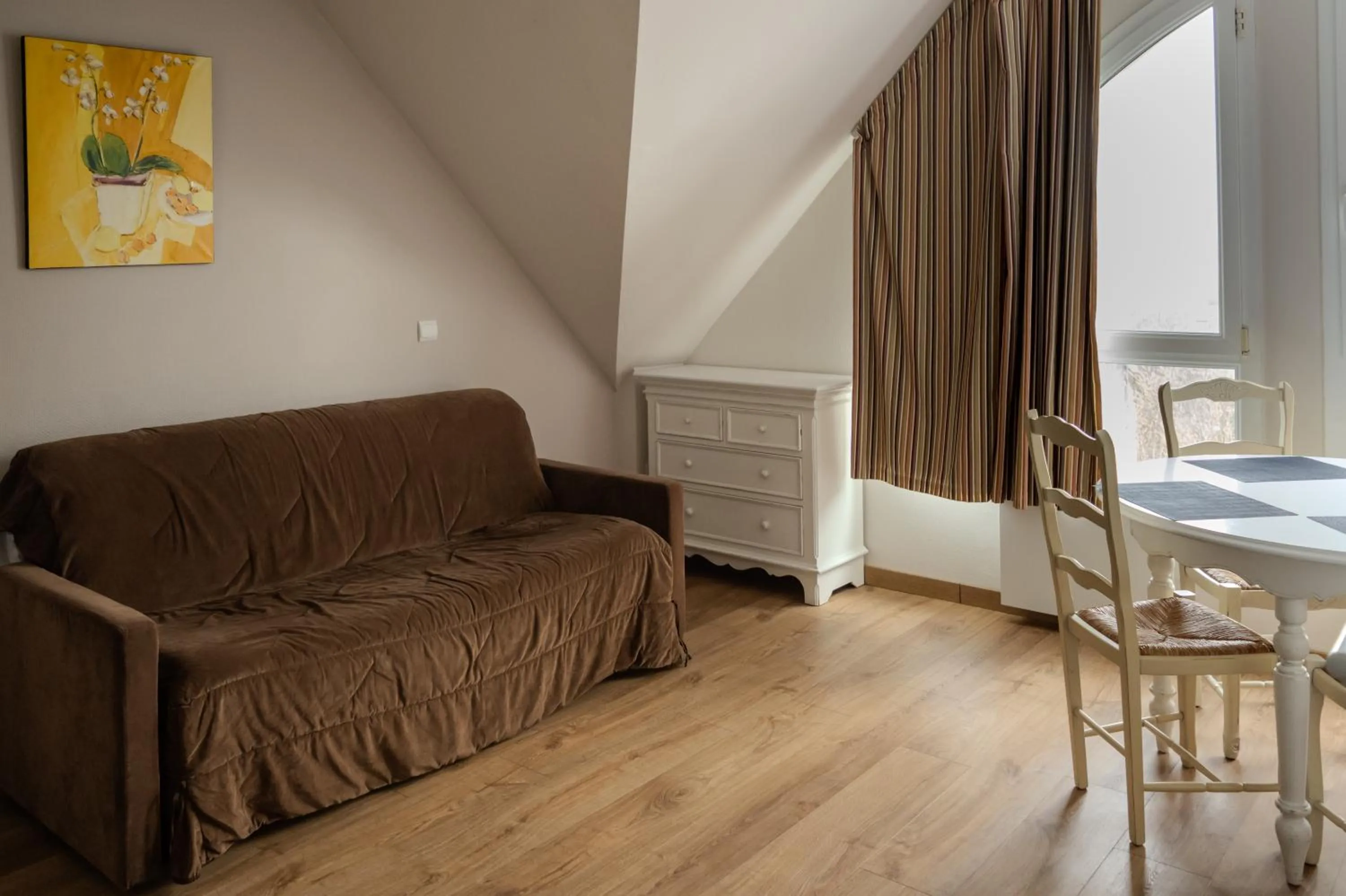 Dining area in Tulip Inn Honfleur Residence & Spa