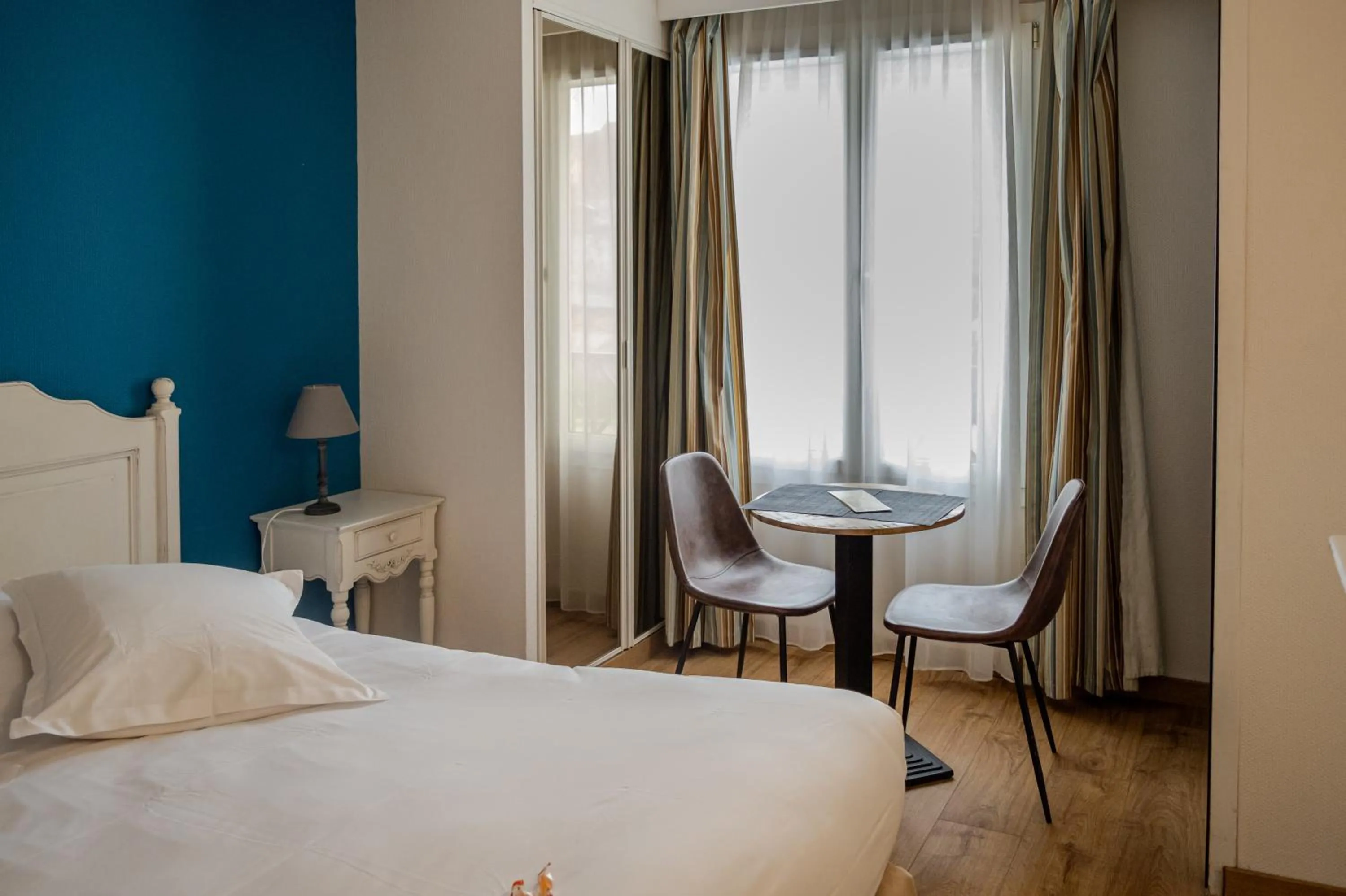 Bedroom, Bed in Tulip Inn Honfleur Residence & Spa