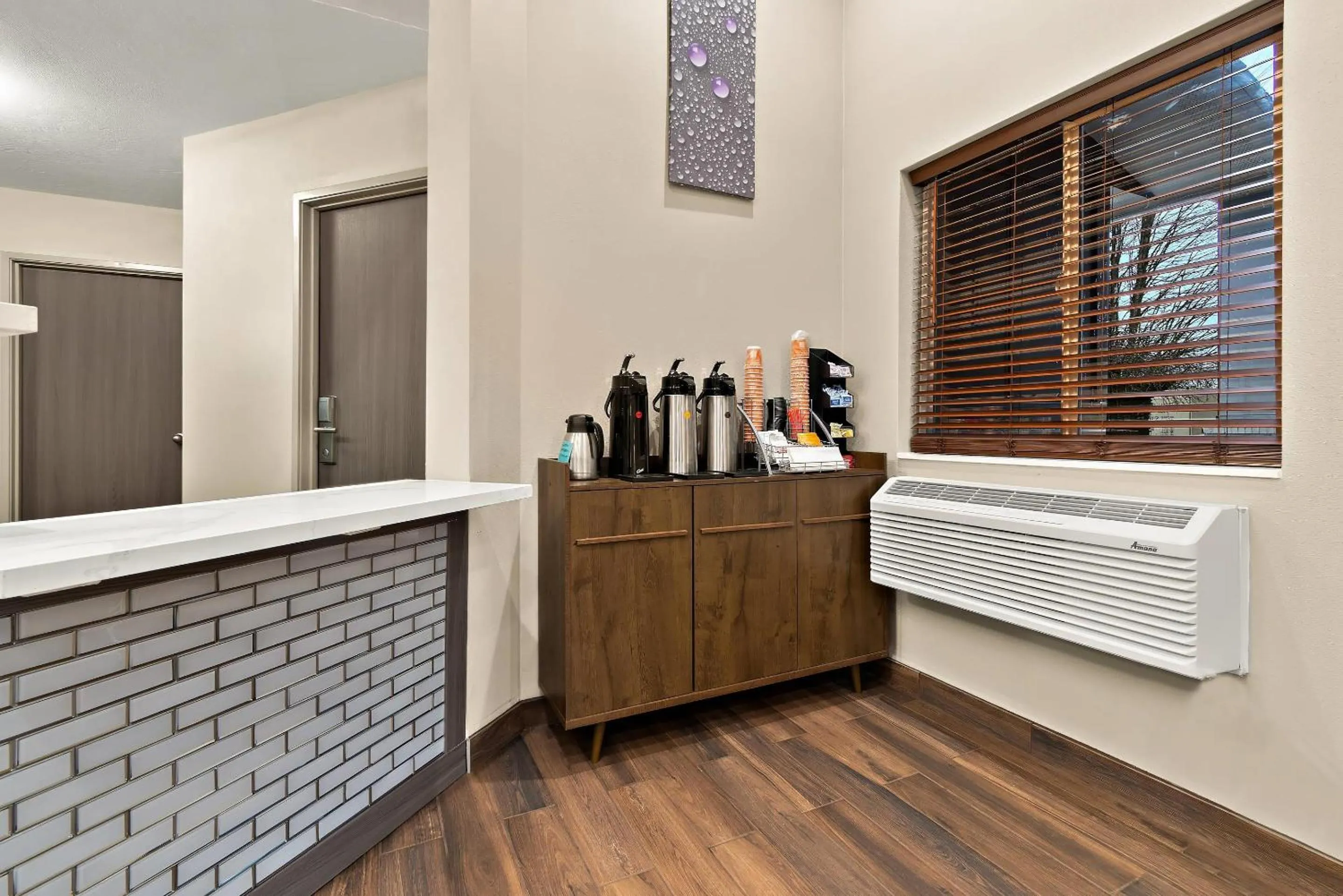 Coffee/tea facilities in Sleep Inn Kelso Longview