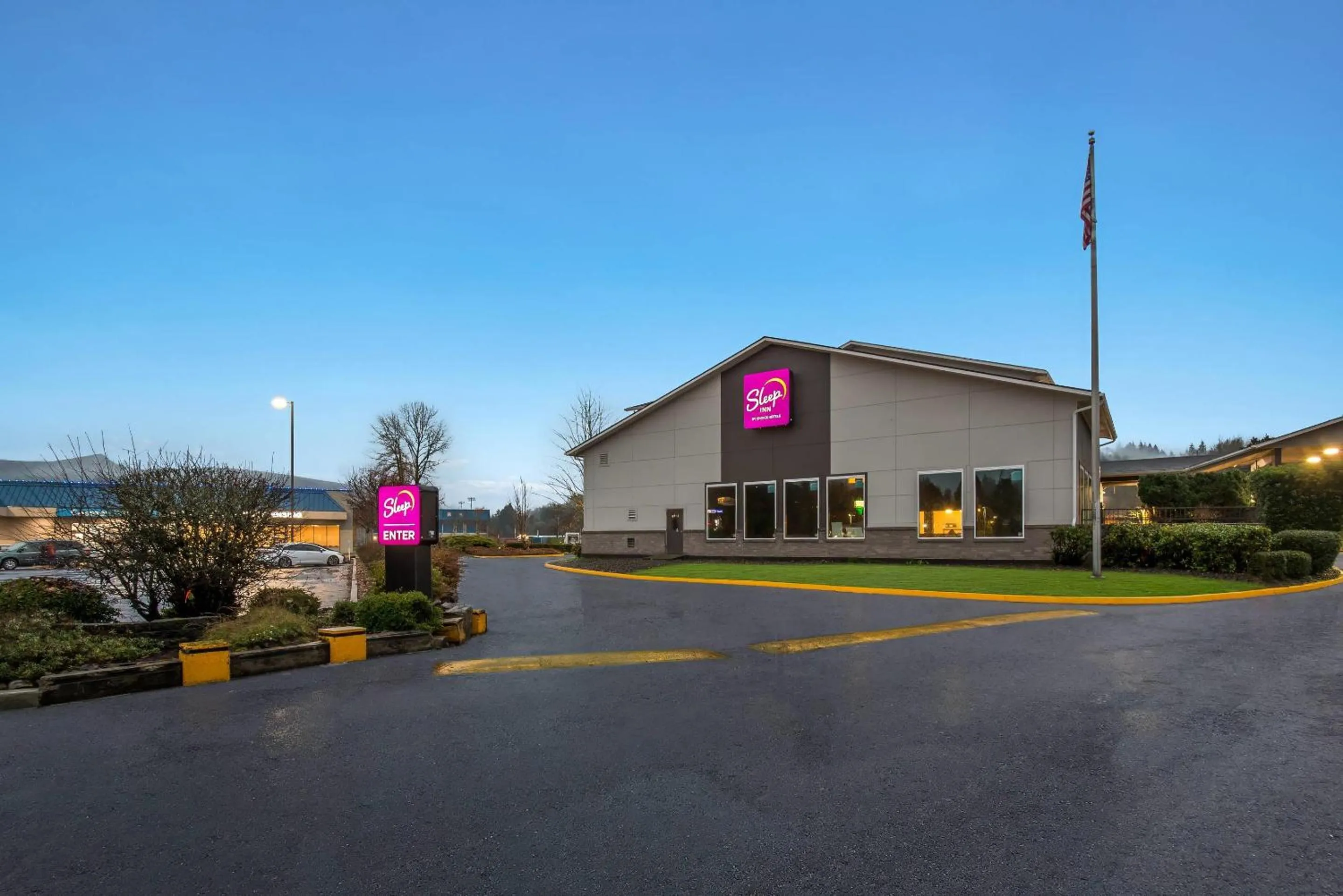 Property building in Sleep Inn Kelso Longview