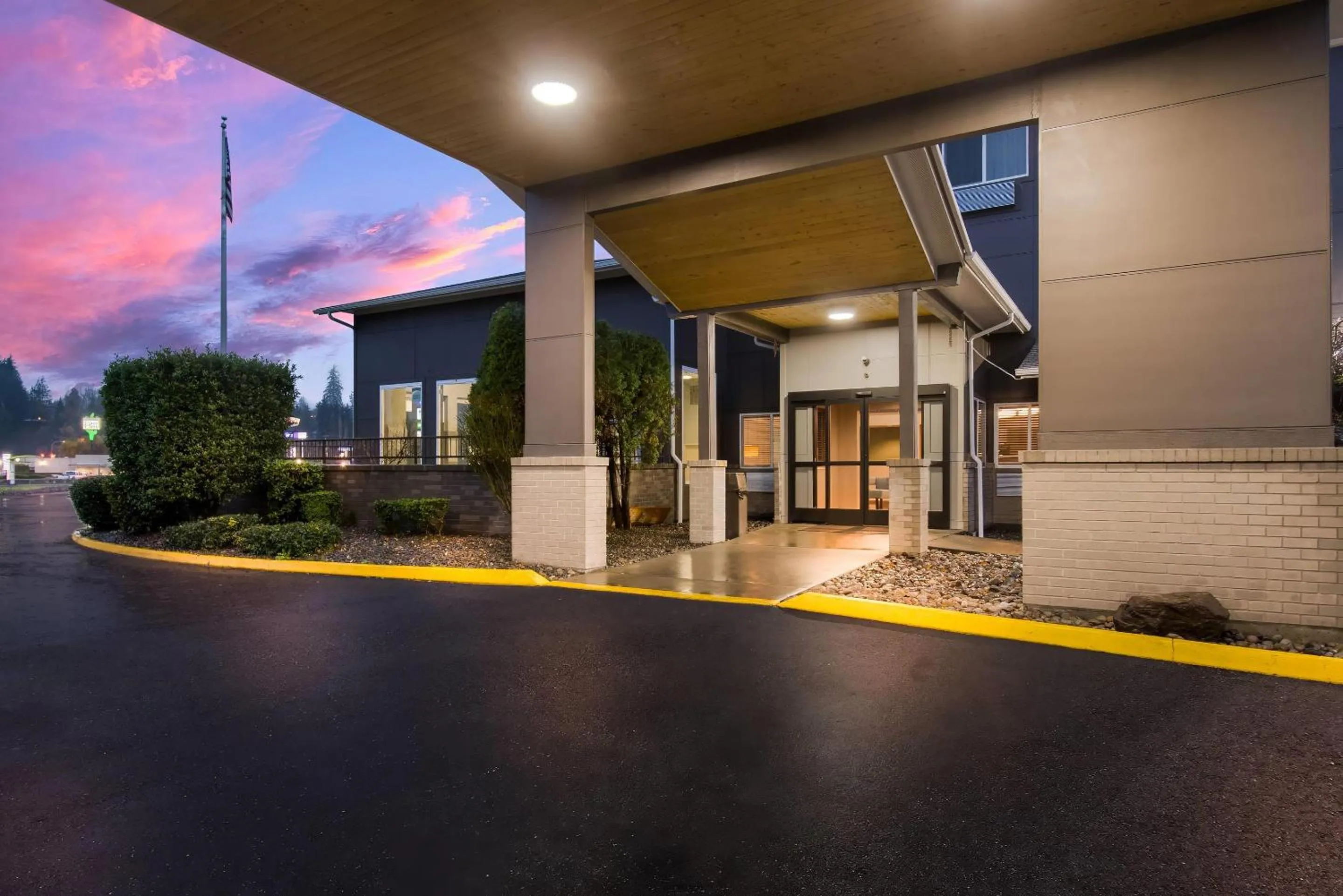 Property building in Sleep Inn Kelso Longview