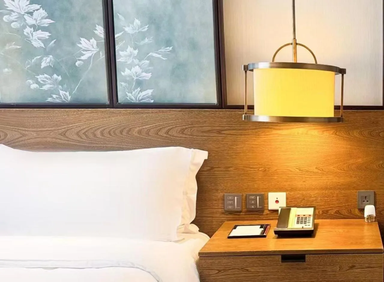 Bedroom, Bed in HUALUXE Shanghai Twelve At Hengshan