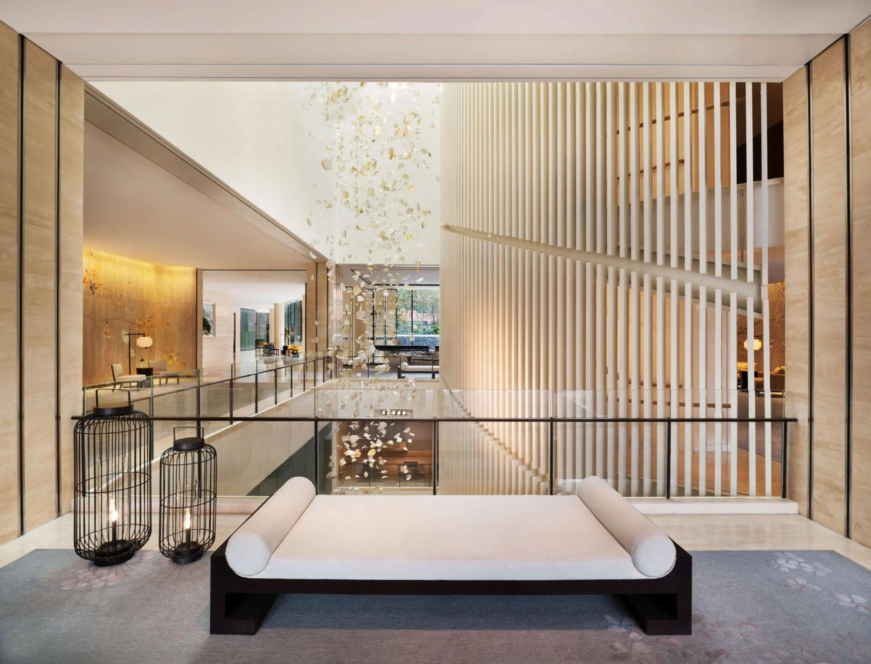 Lobby or reception, Bed in HUALUXE Shanghai Twelve At Hengshan
