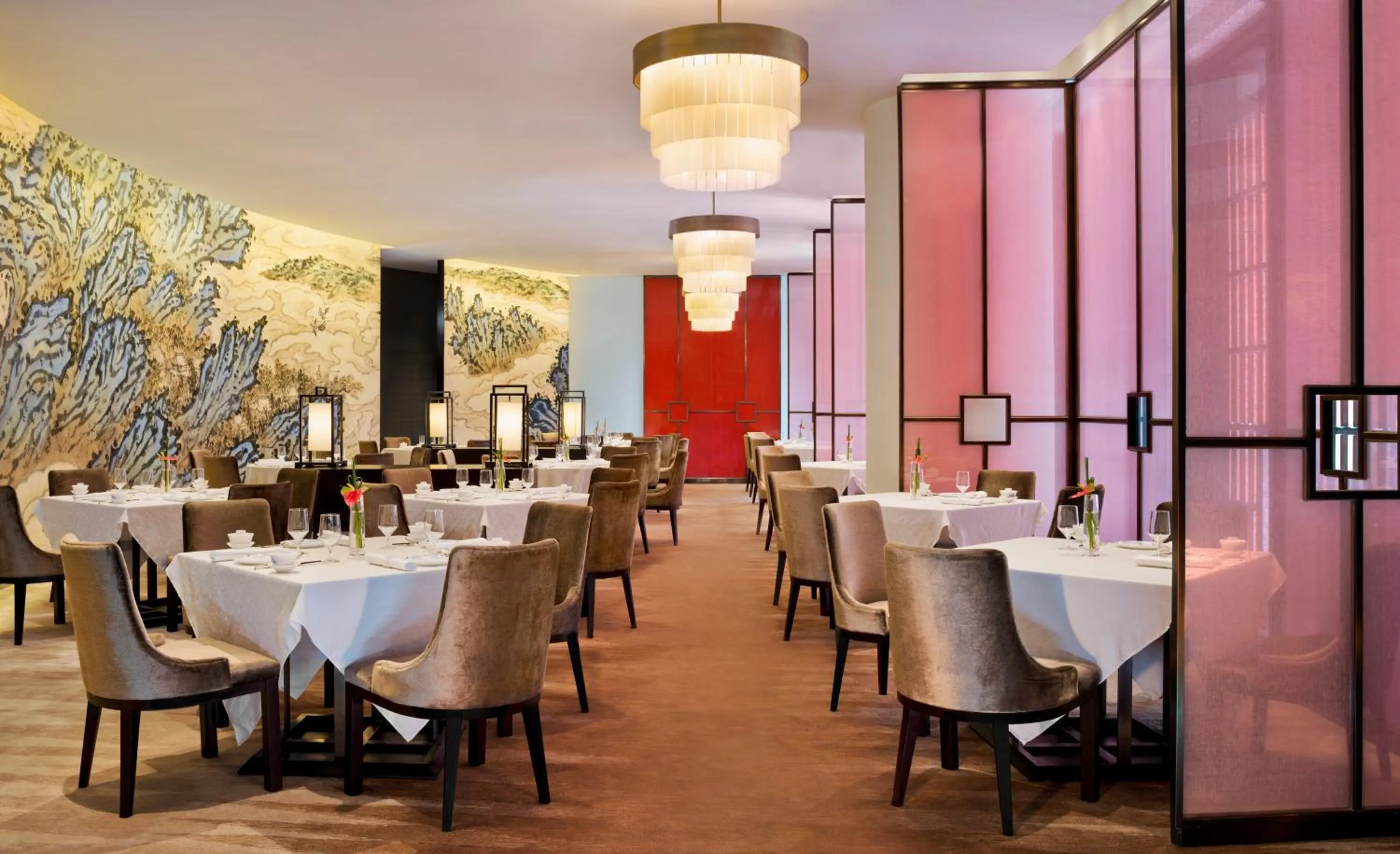 Restaurant/places to eat in HUALUXE Shanghai Twelve At Hengshan